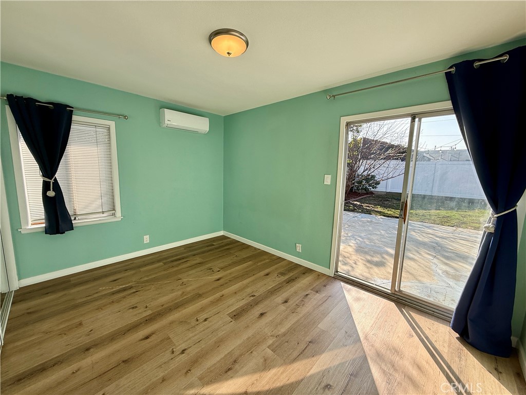 14621 Fonthill Avenue