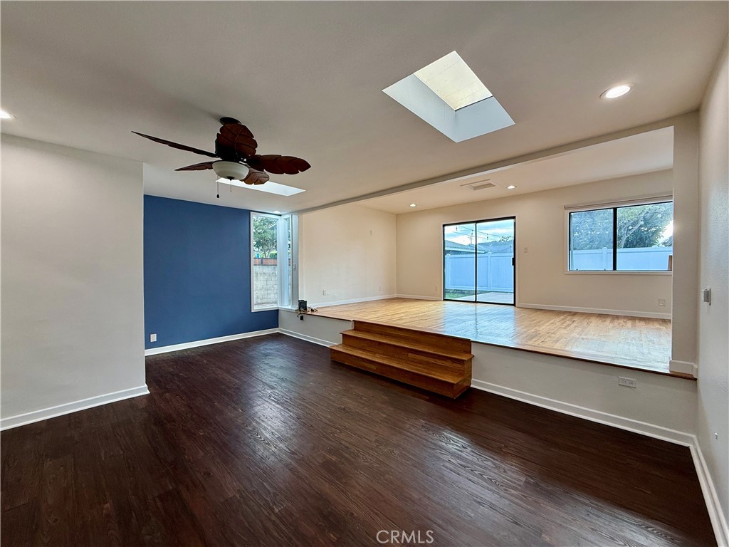 14621 Fonthill Avenue