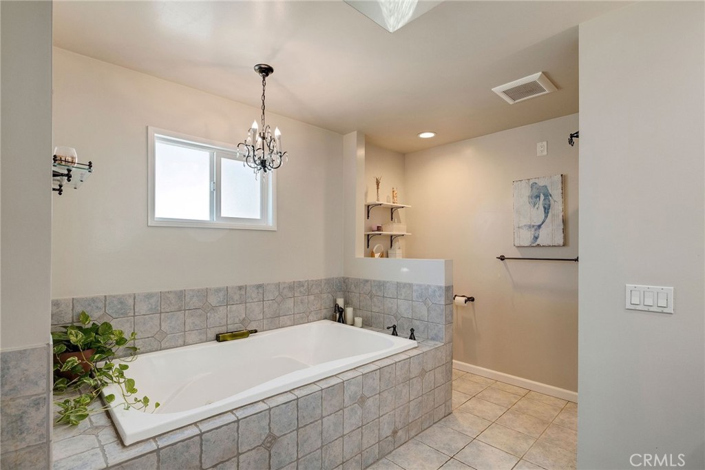 2905 Magnolia Avenue