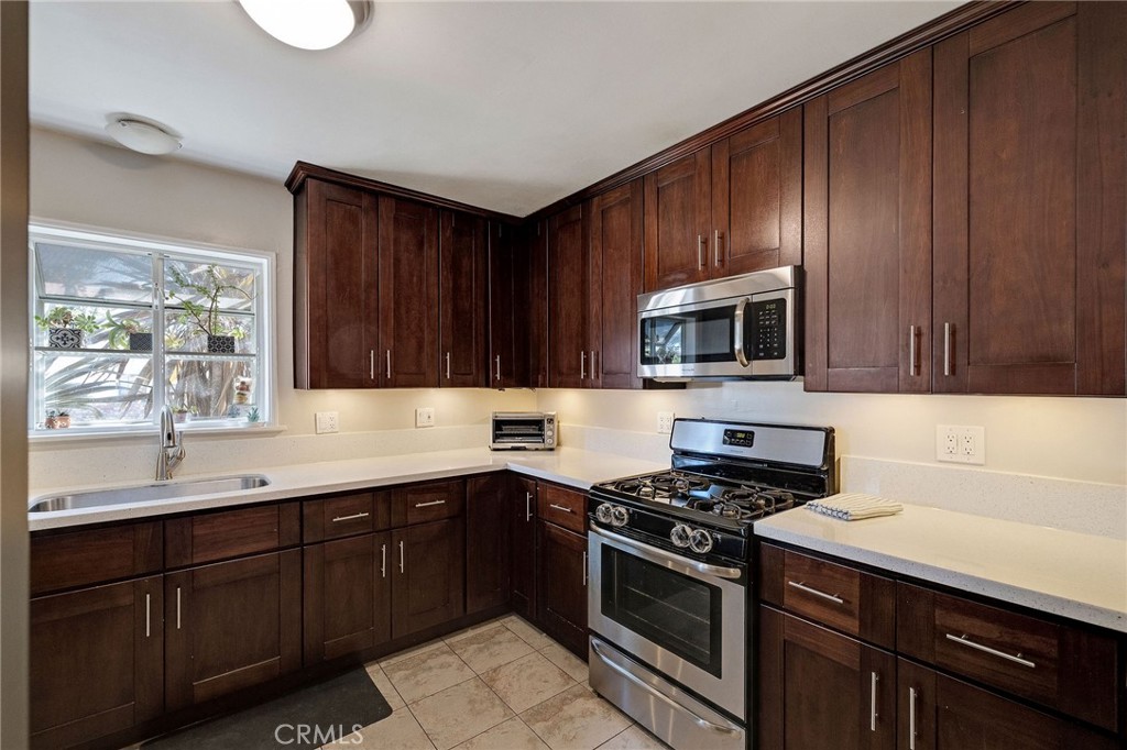 2905 Magnolia Avenue