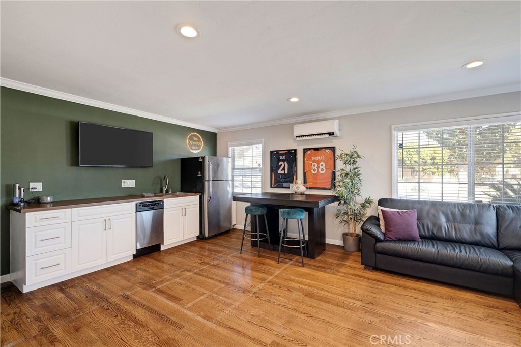 2905 Magnolia Avenue