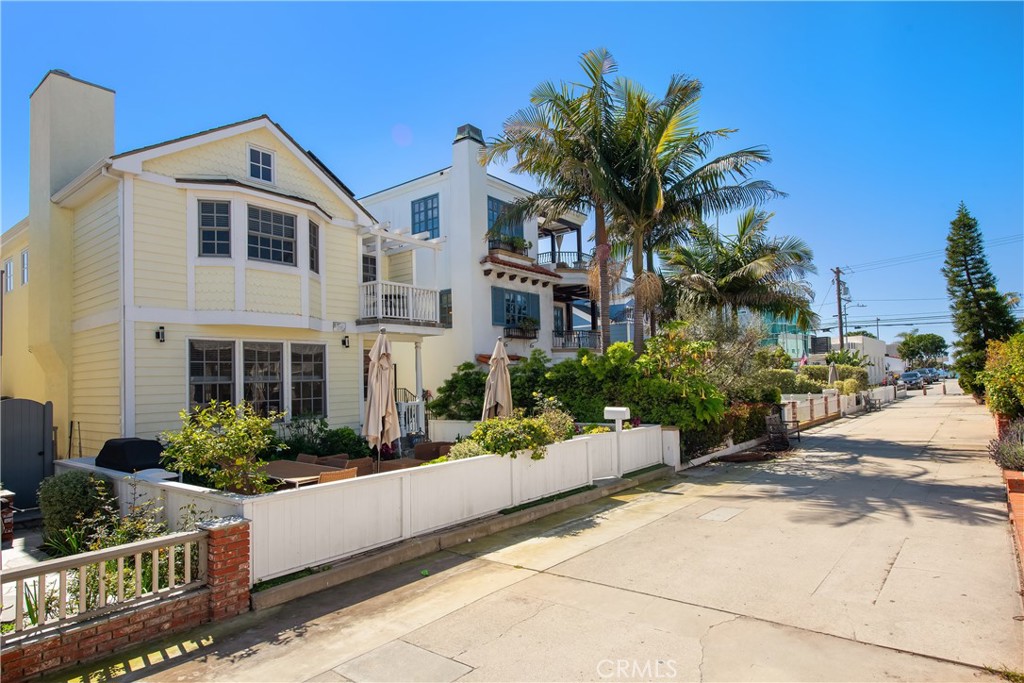 336 10th Street