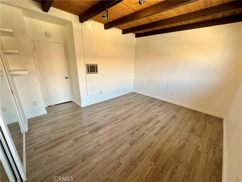 1815 Armour Lane 2