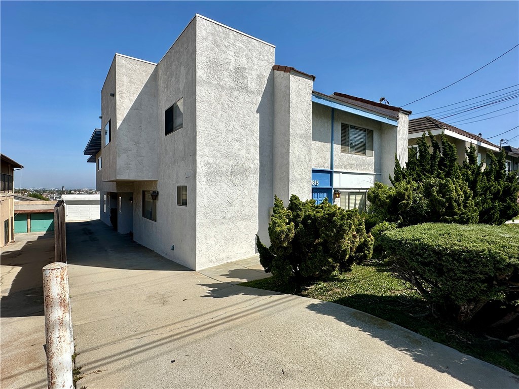 1815 Armour Lane 2
