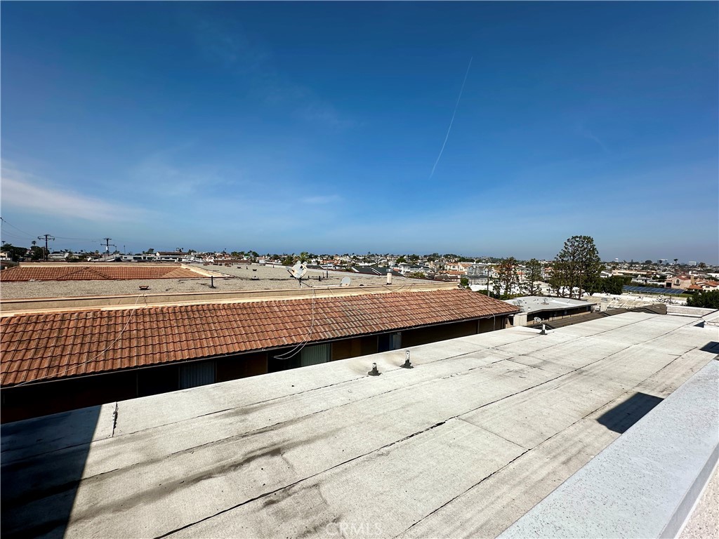 1815 Armour Lane 2