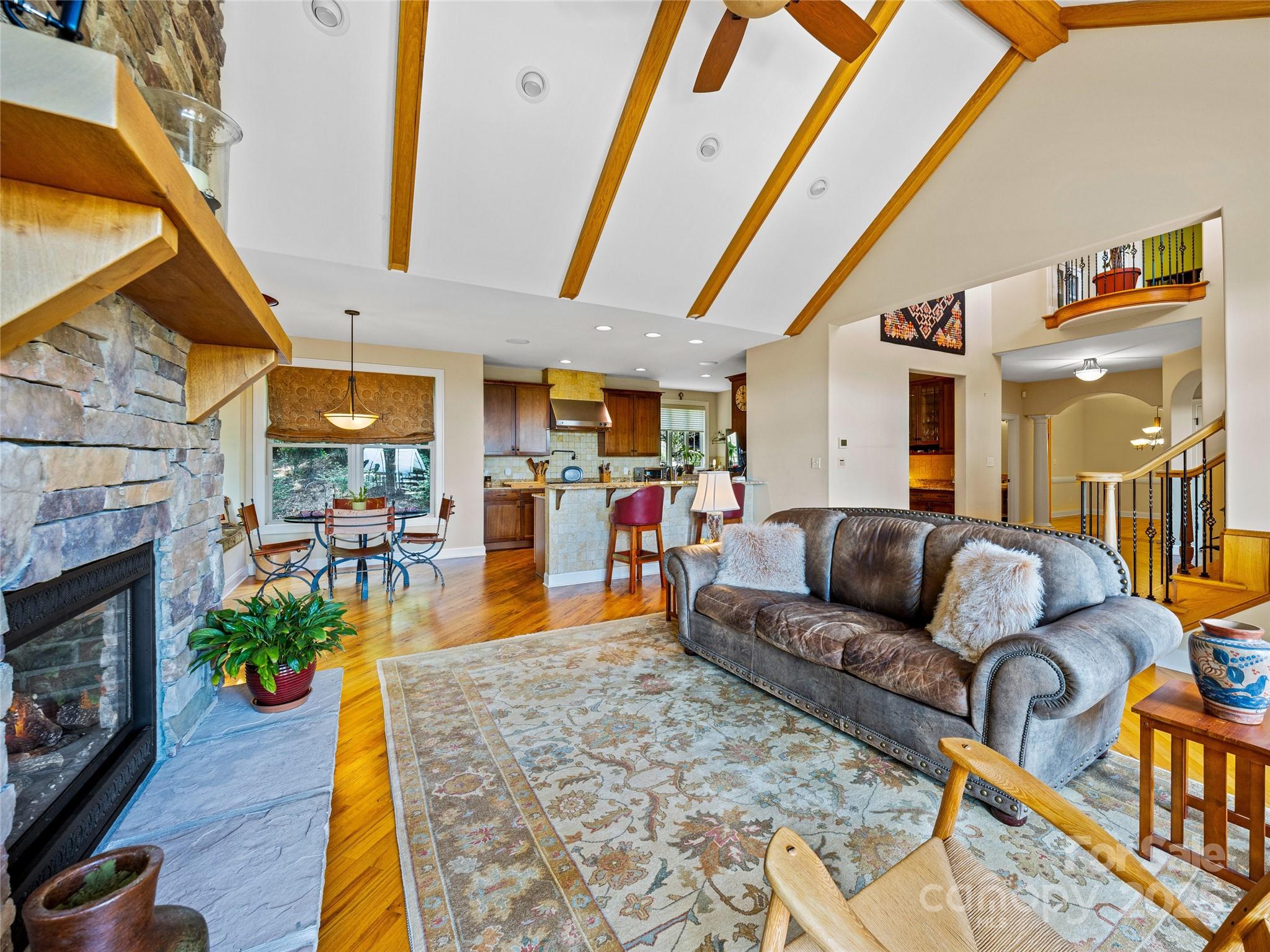 206 Summershade Court