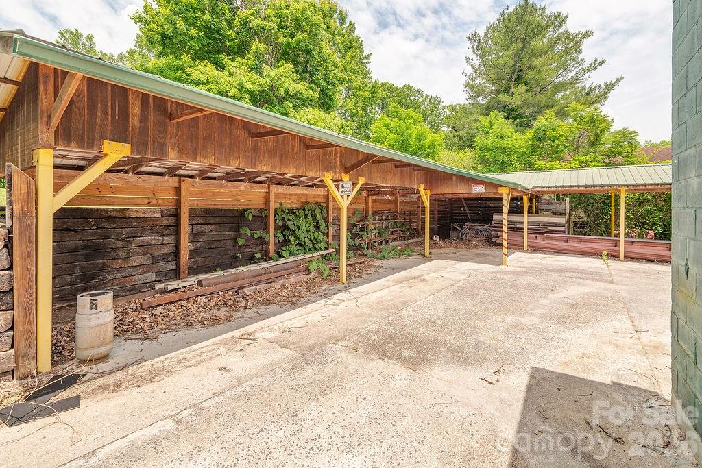 1100-1104 Montreat Road