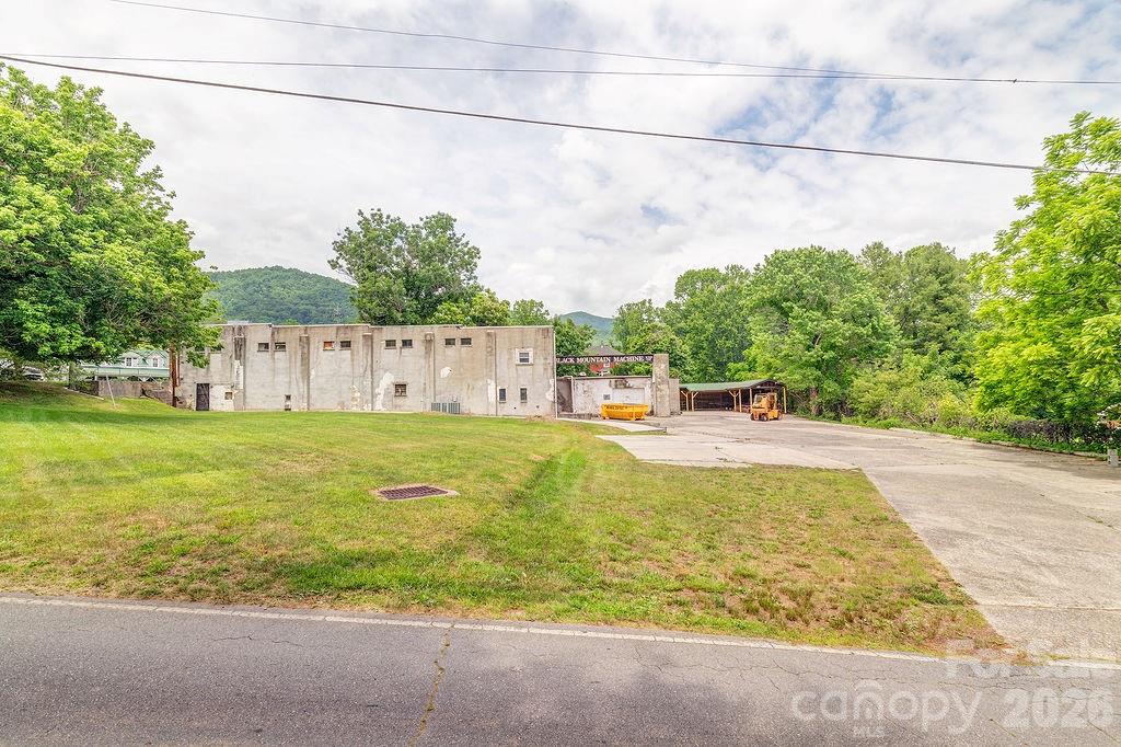 1100-1104 Montreat Road