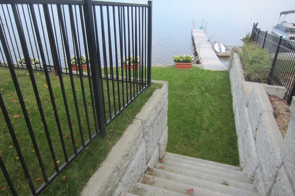 302 Killdeer Rd