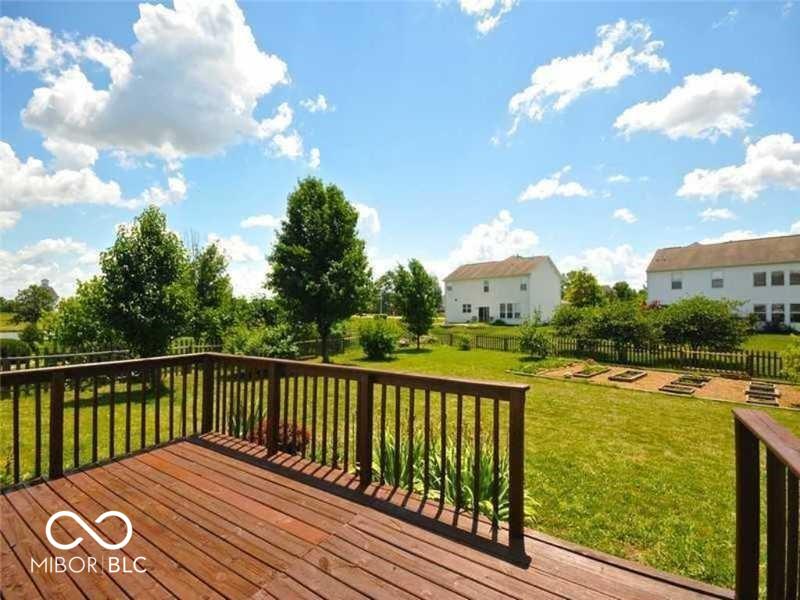 5913 Sandalwood Drive