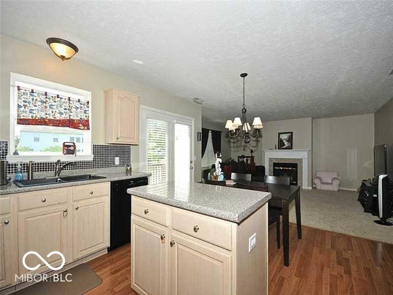 5913 Sandalwood Drive