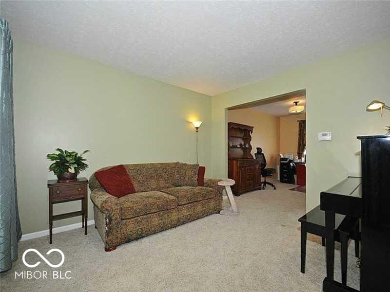 5913 Sandalwood Drive