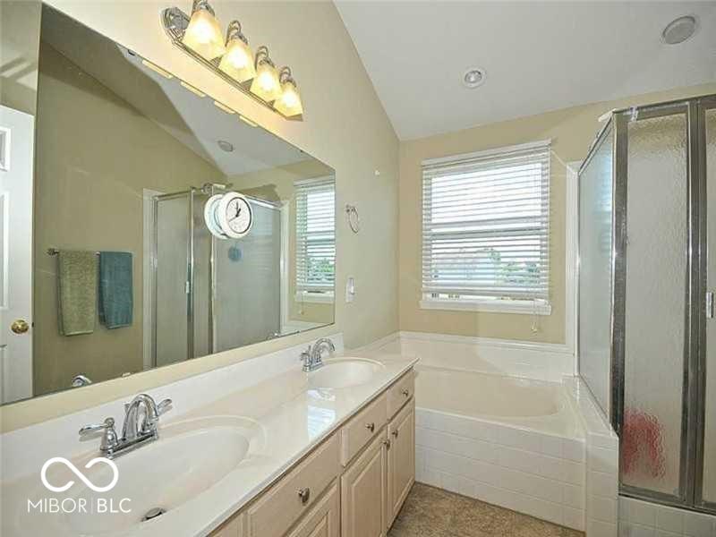 5913 Sandalwood Drive