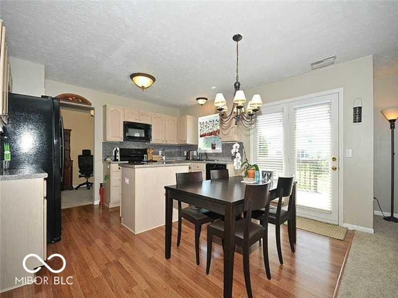 5913 Sandalwood Drive