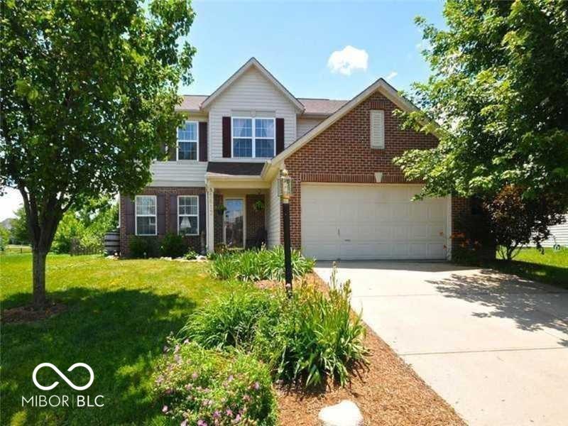 5913 Sandalwood Drive