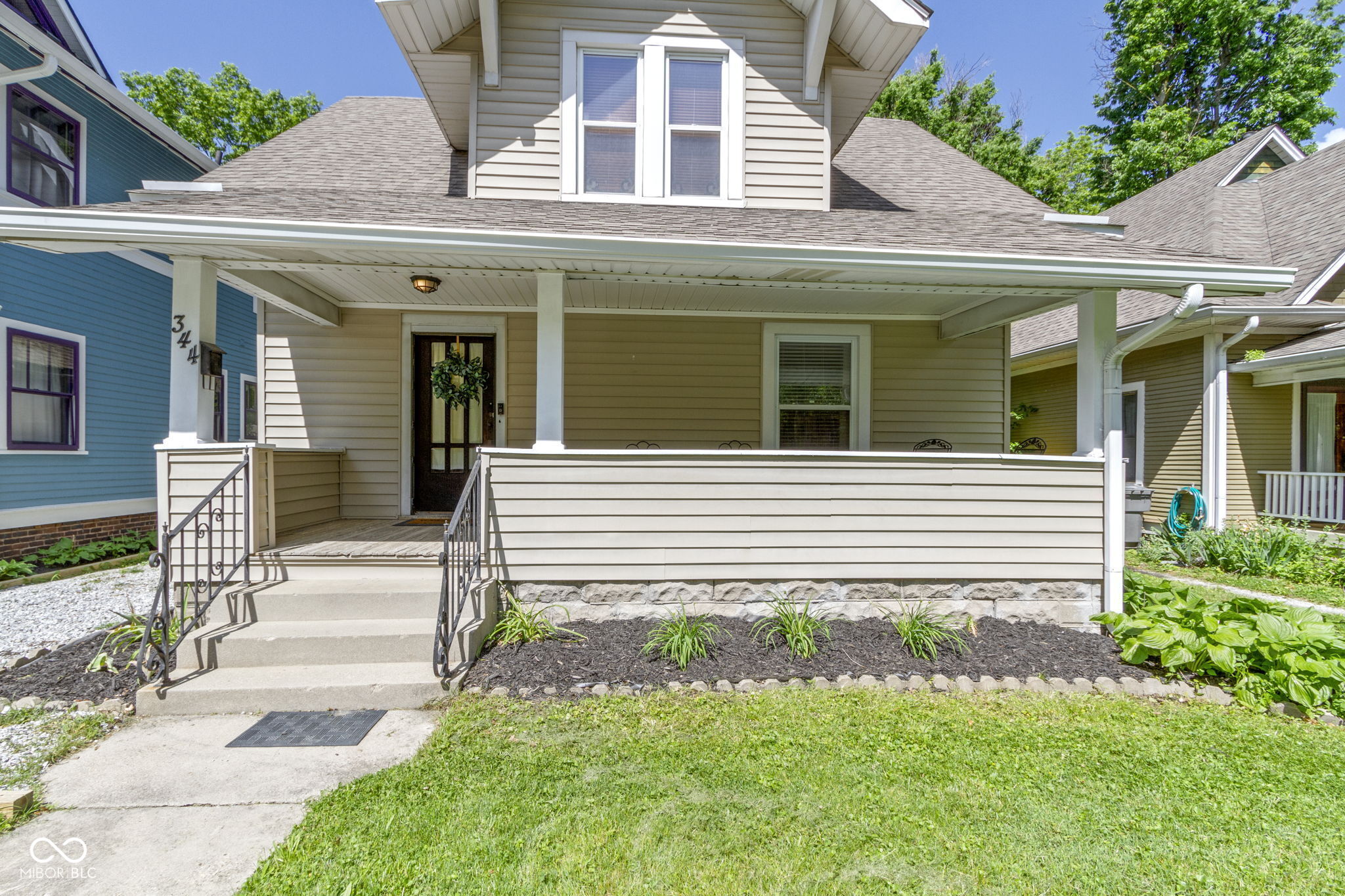 344 N Whittier Place