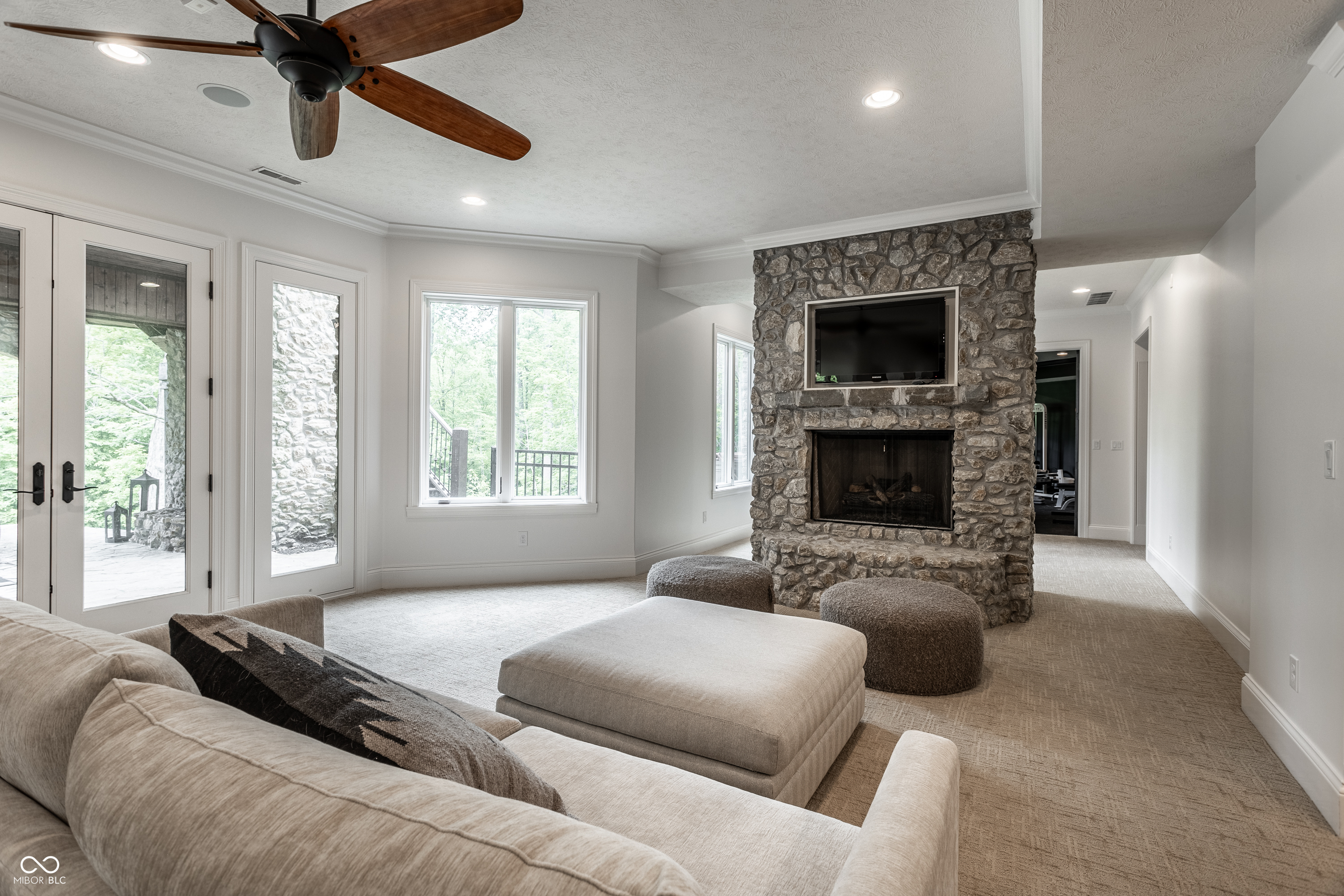 15612 Count Viking Court