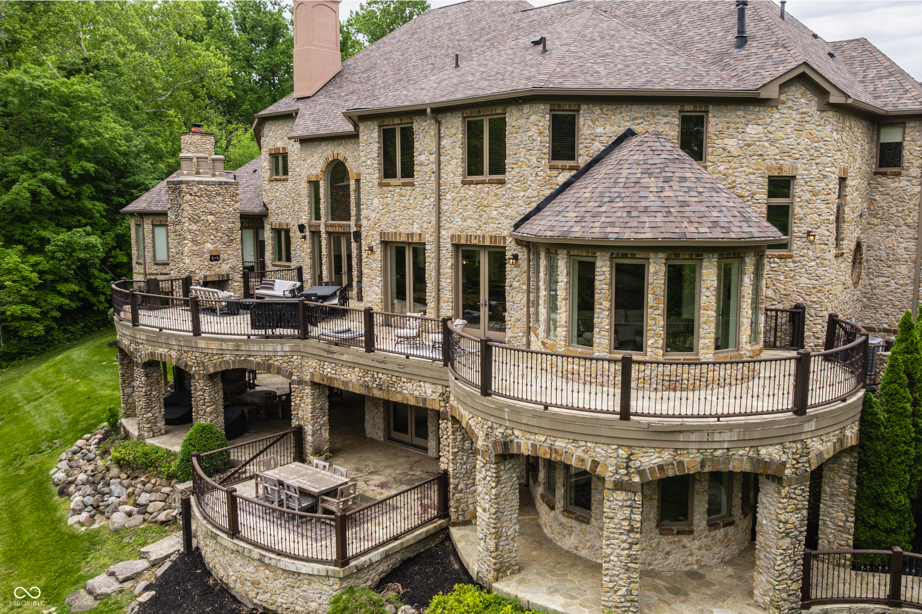 15612 Count Viking Court