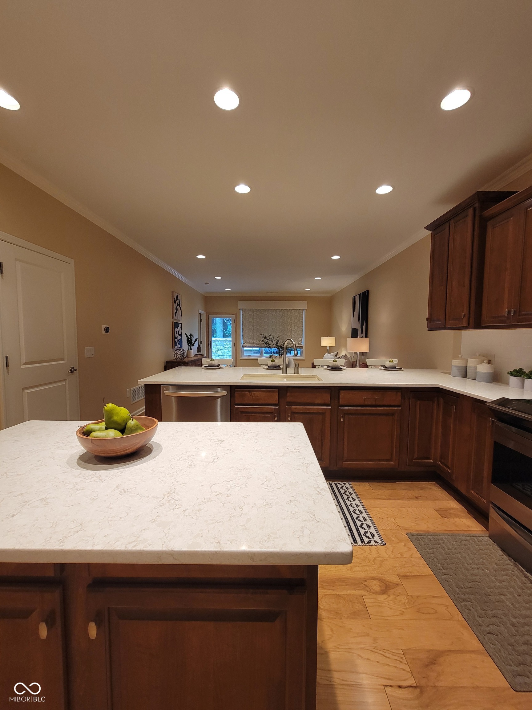 513 Firefly Lane