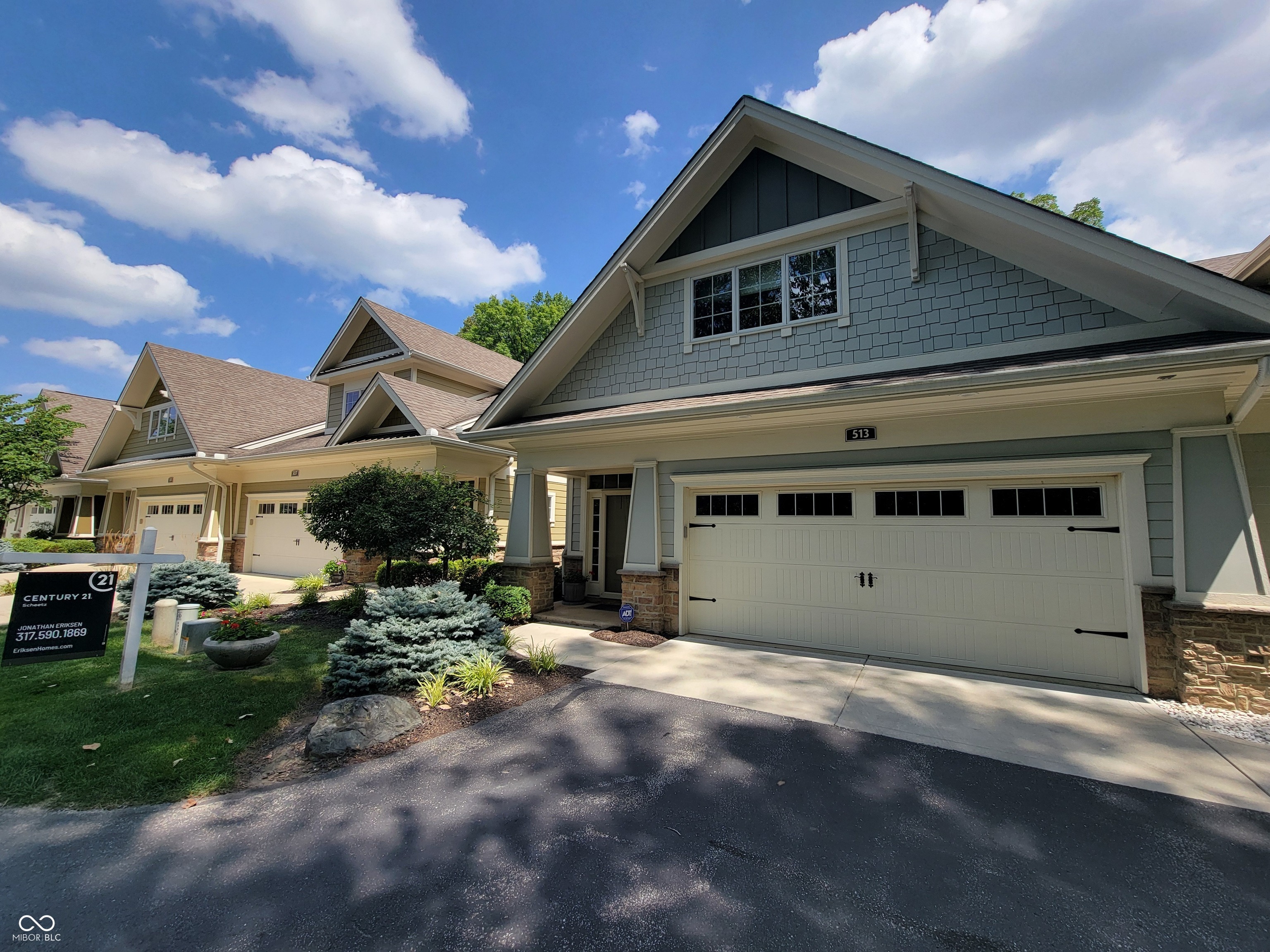 513 Firefly Lane