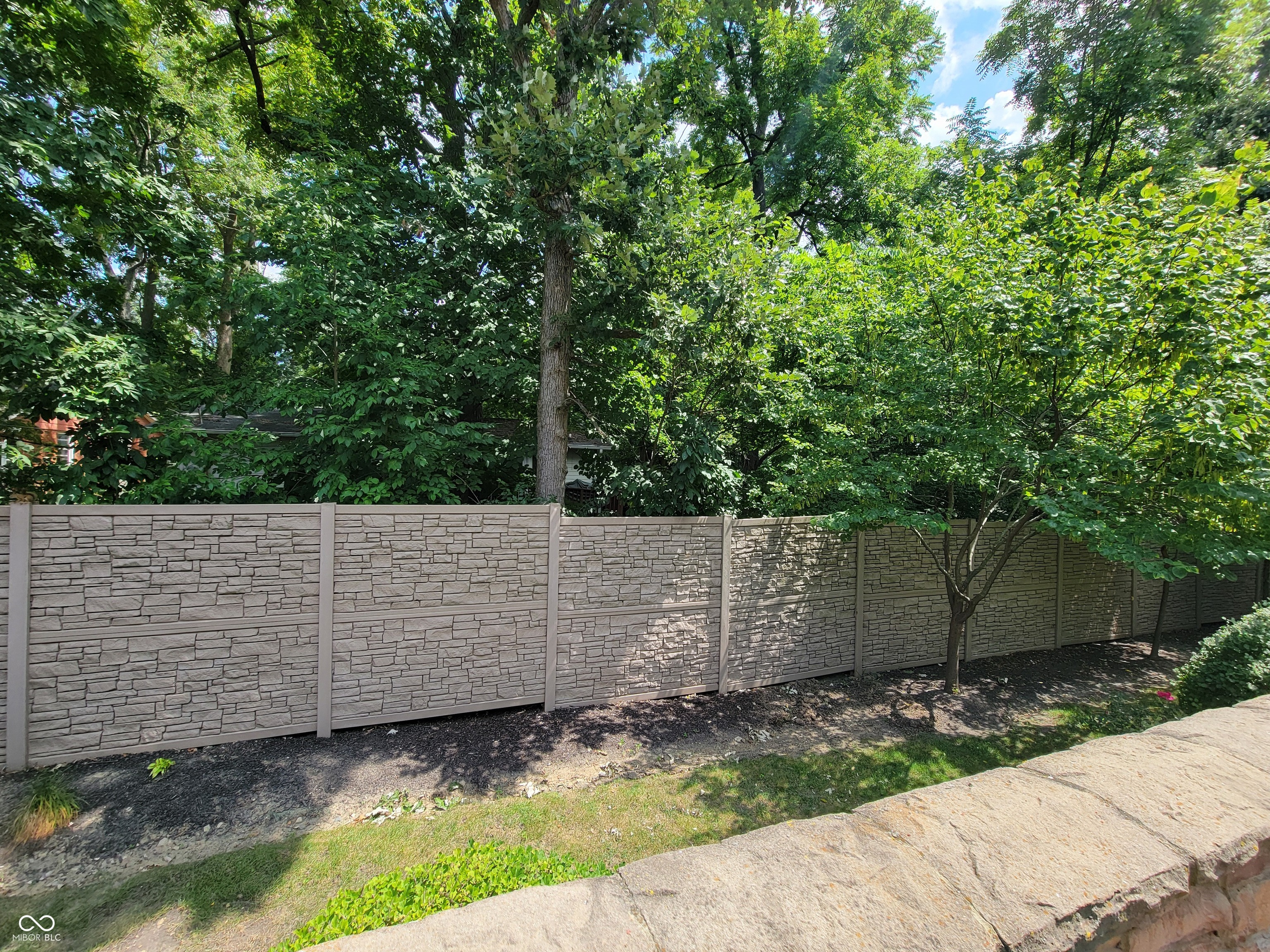 513 Firefly Lane
