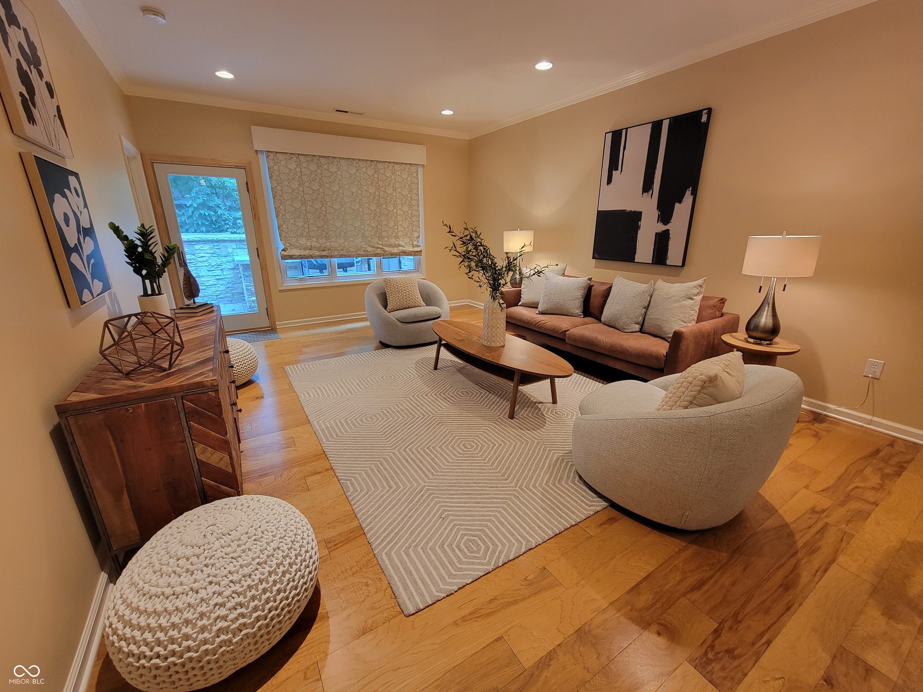 513 Firefly Lane