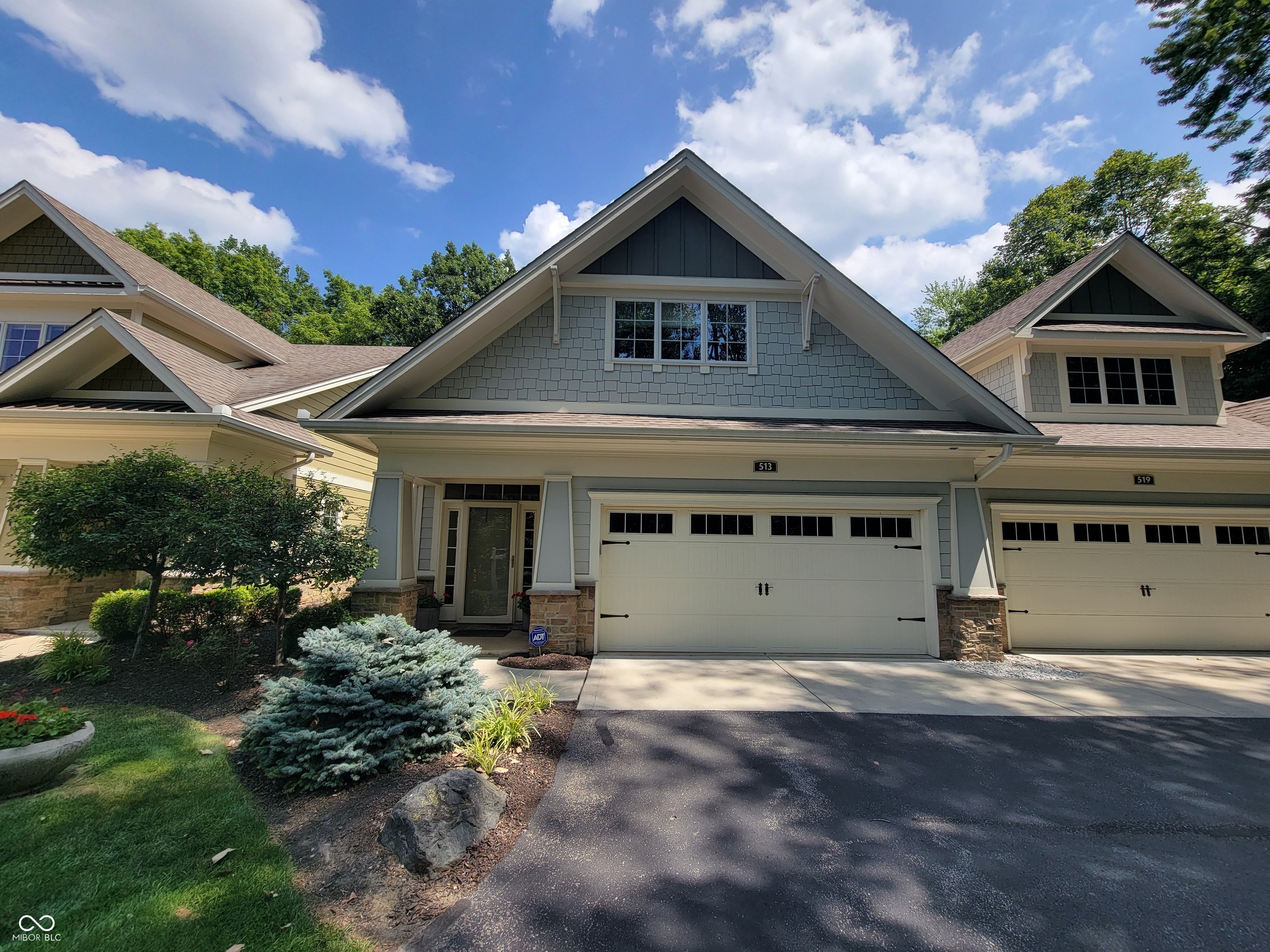 513 Firefly Lane