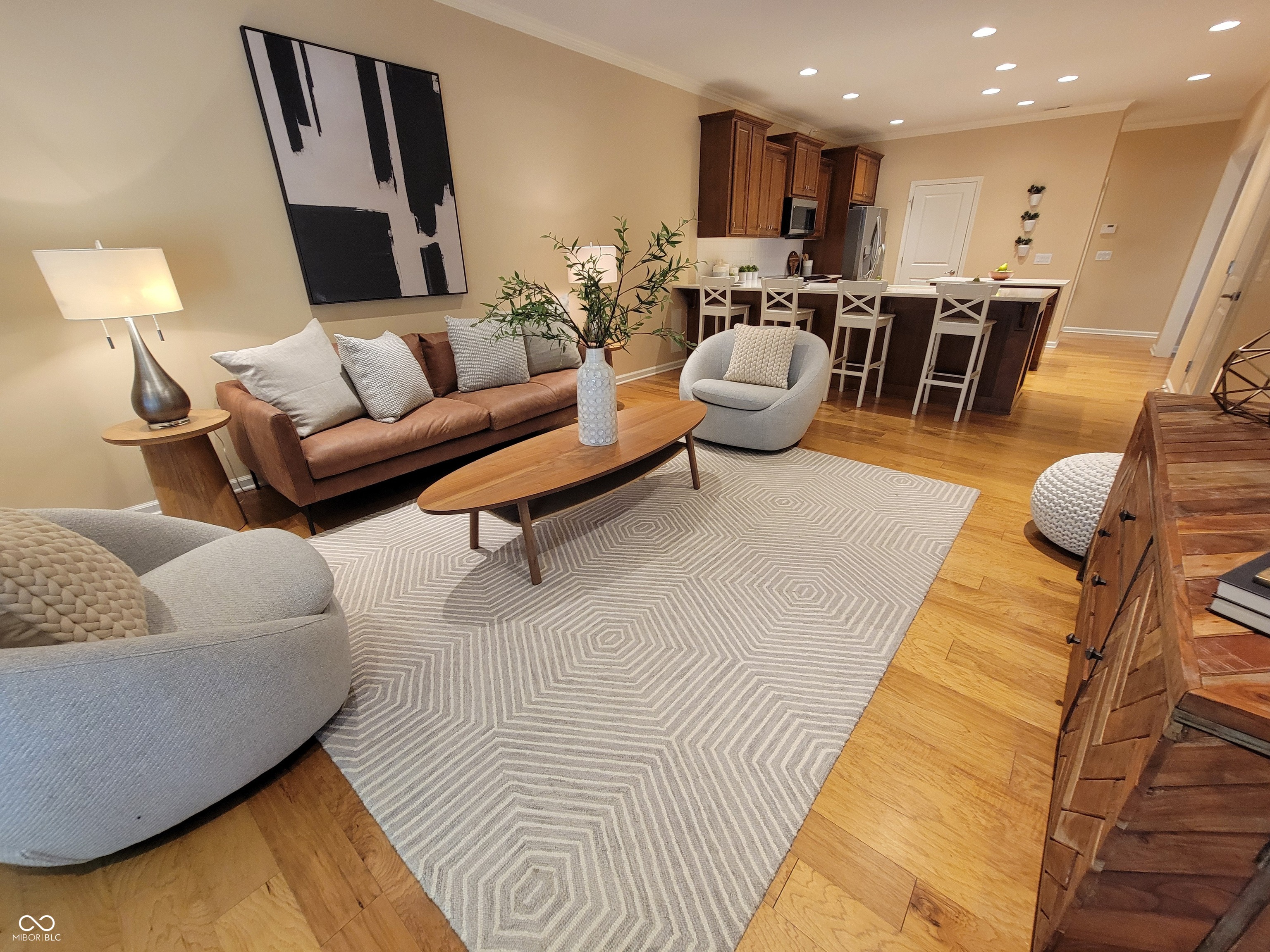513 Firefly Lane