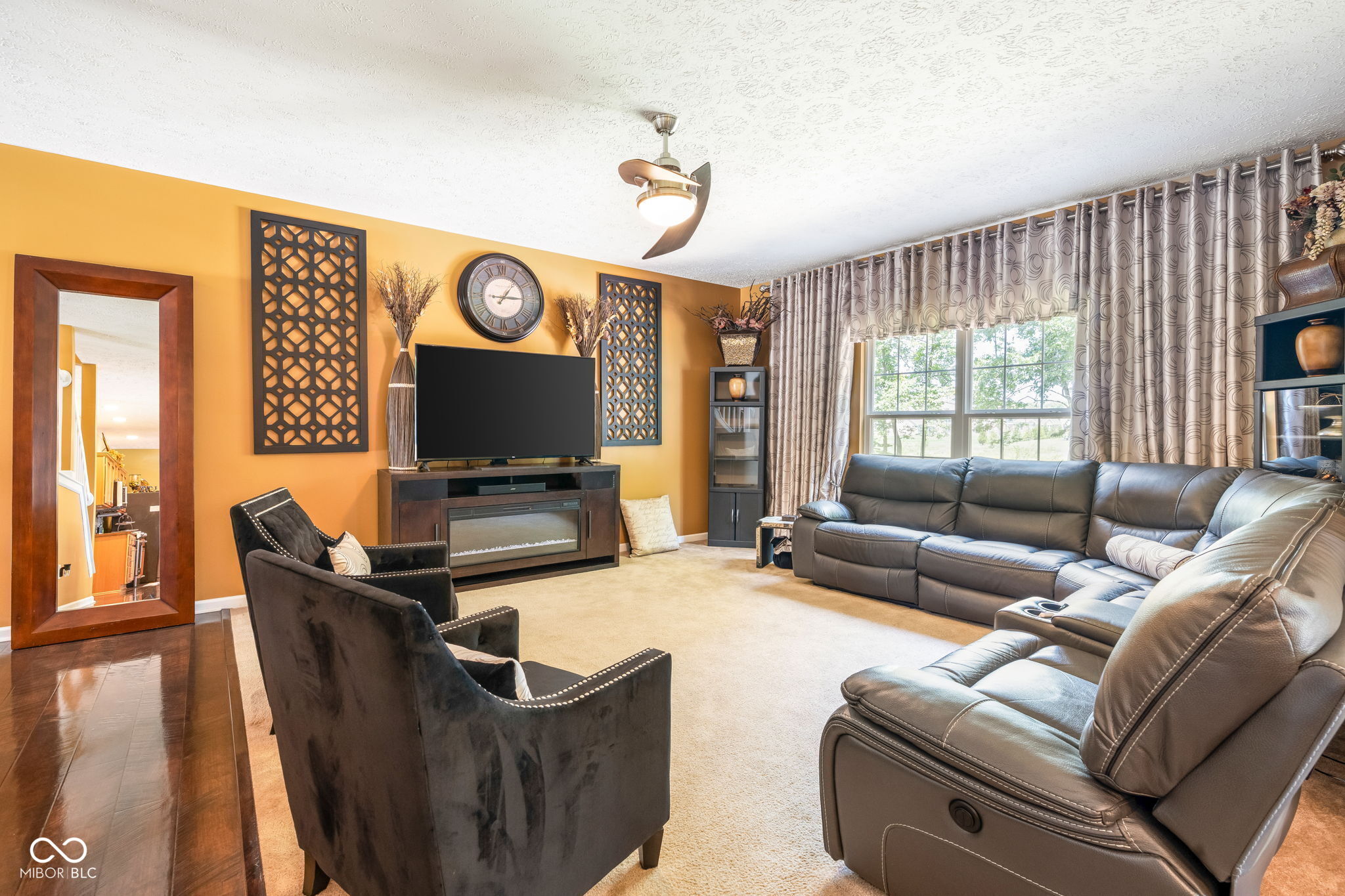 3242 Winings Lane