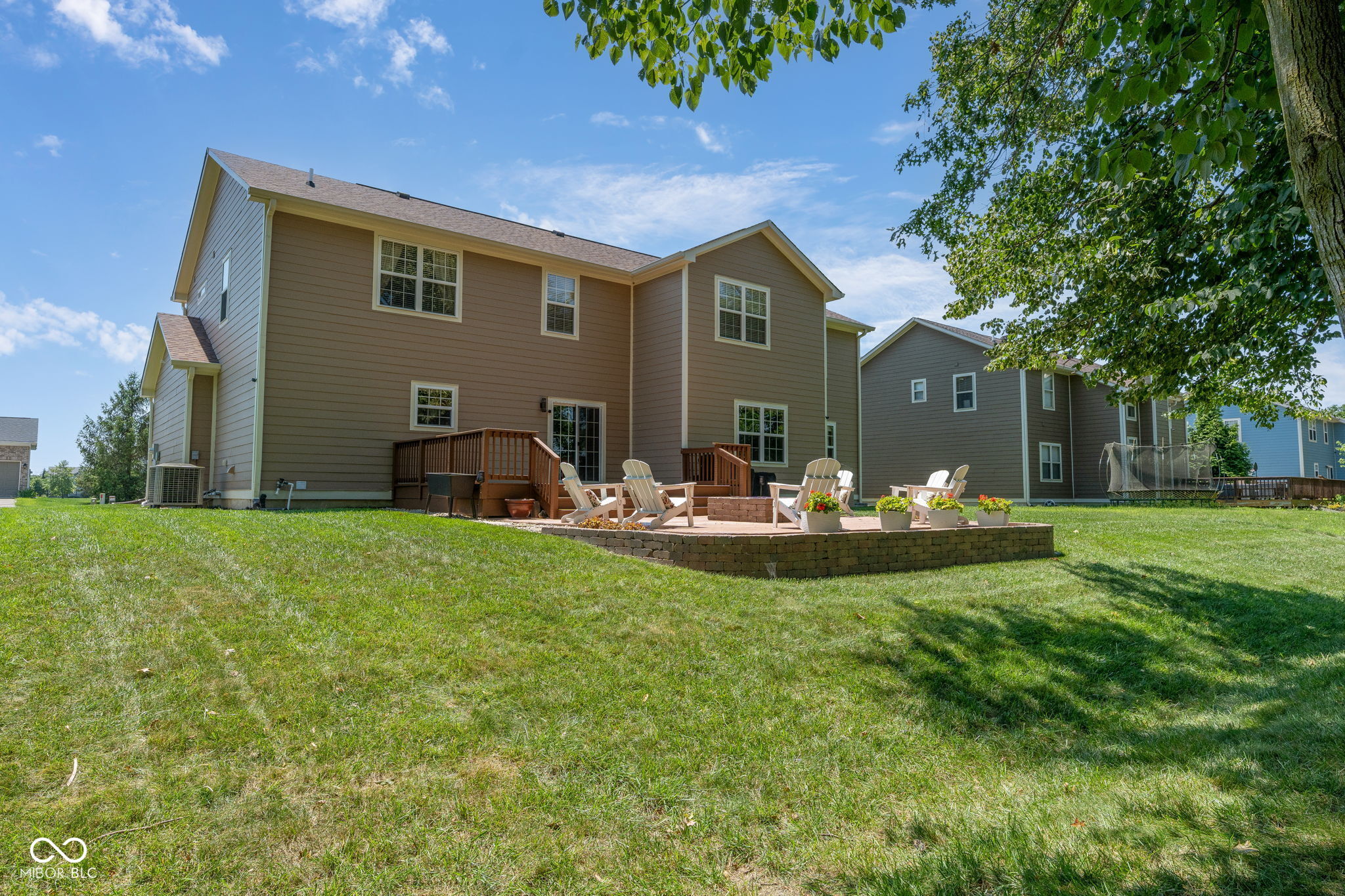 3242 Winings Lane