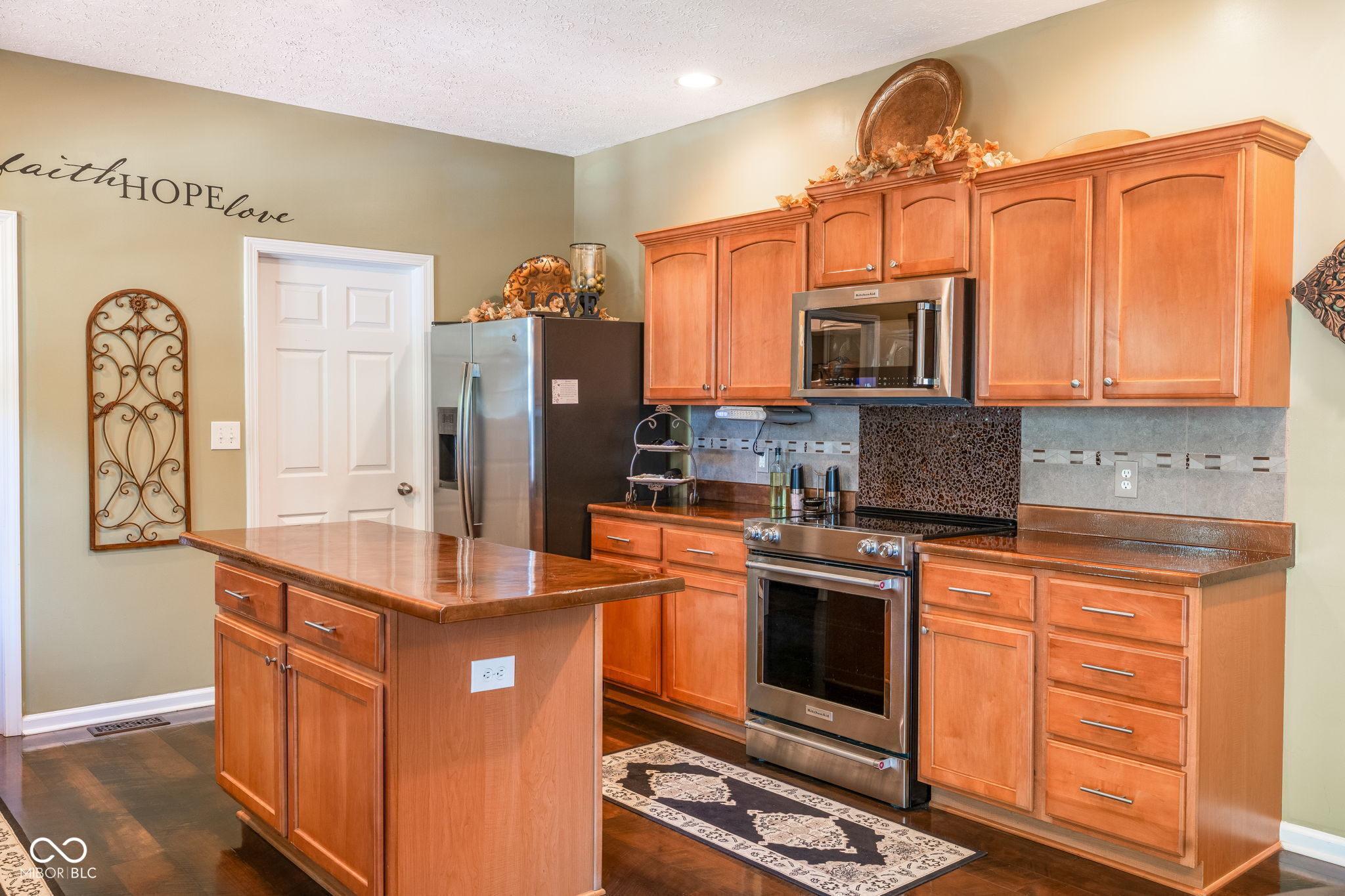 3242 Winings Lane
