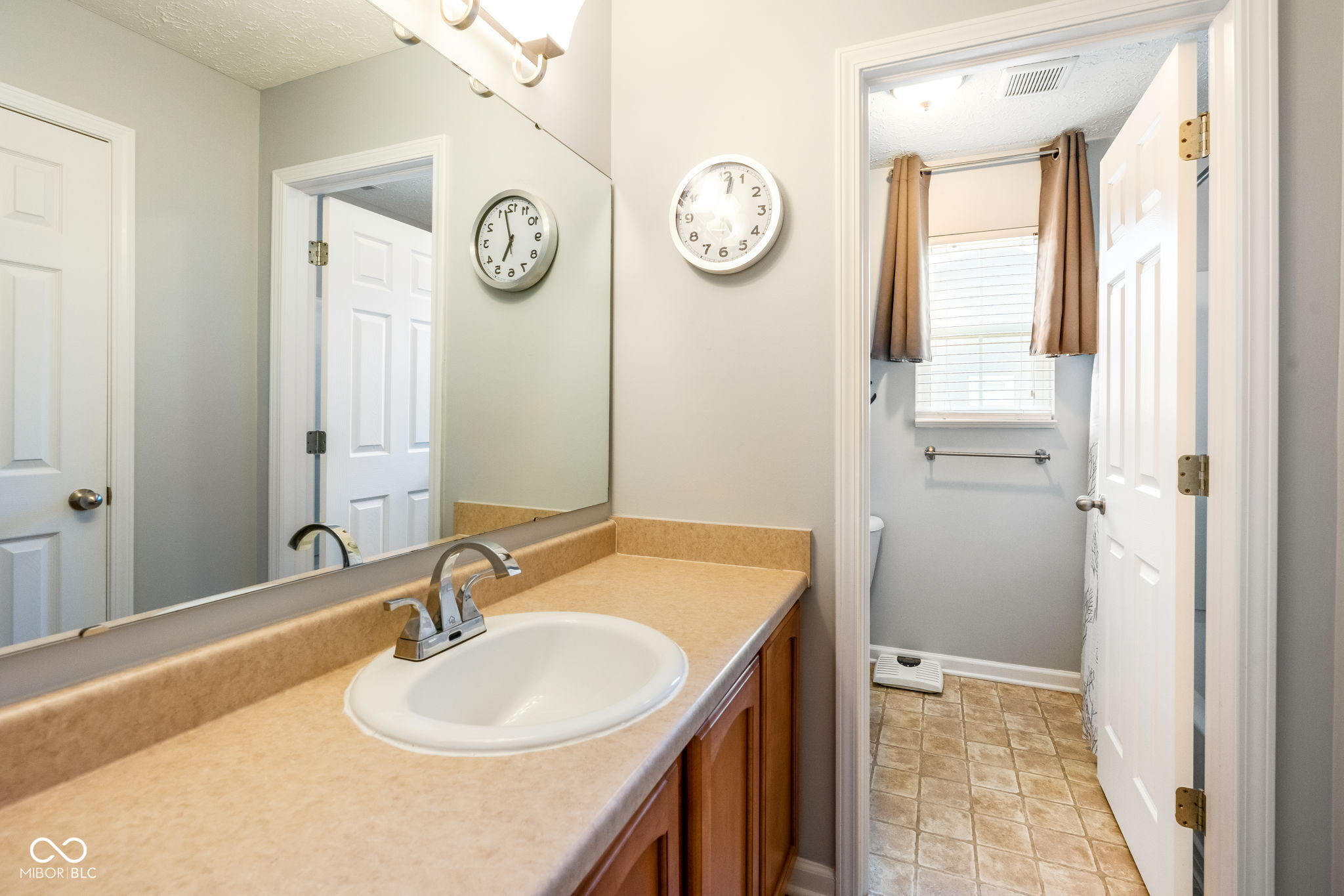 3242 Winings Lane