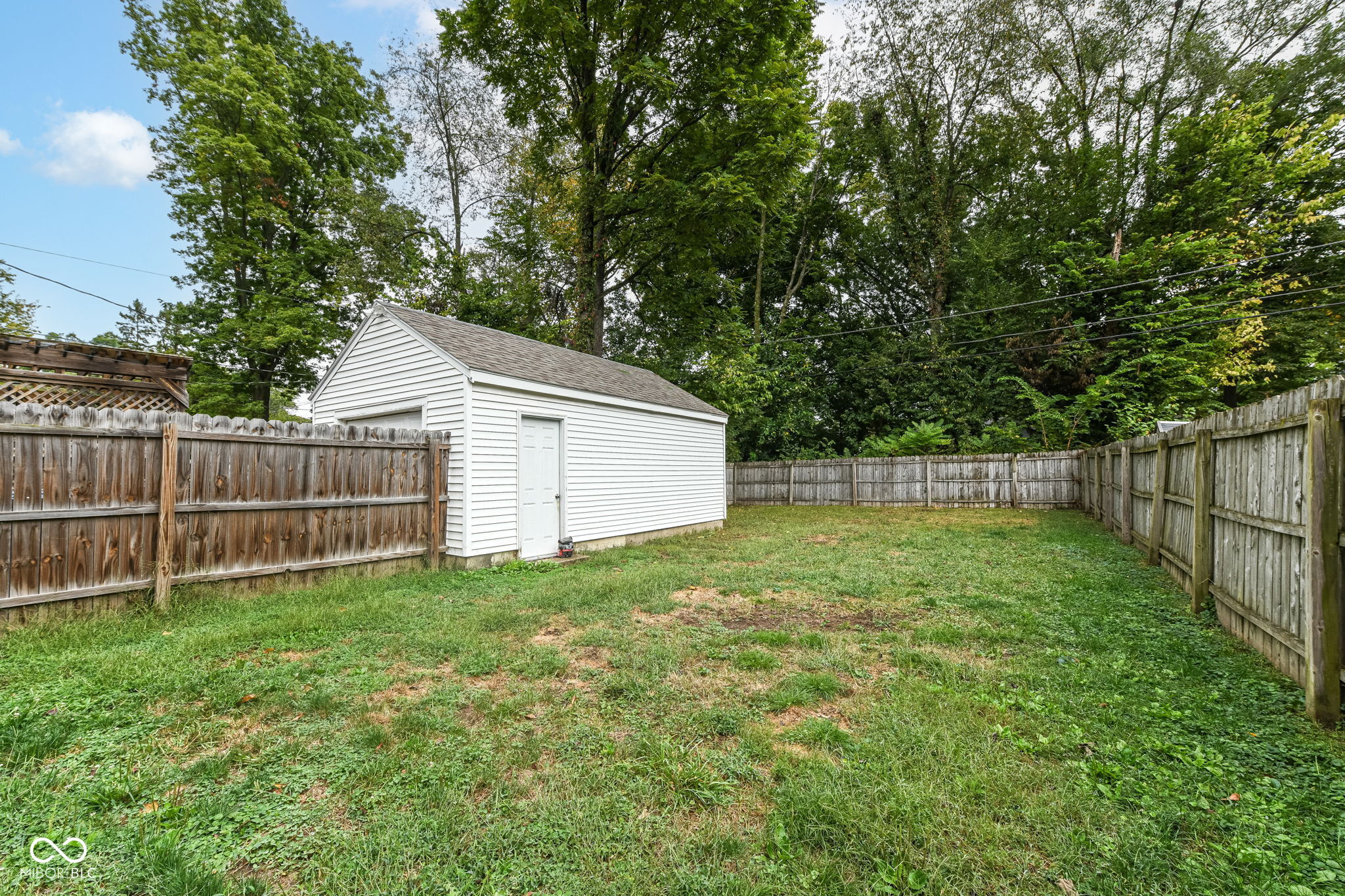 4965 Kingsley Drive