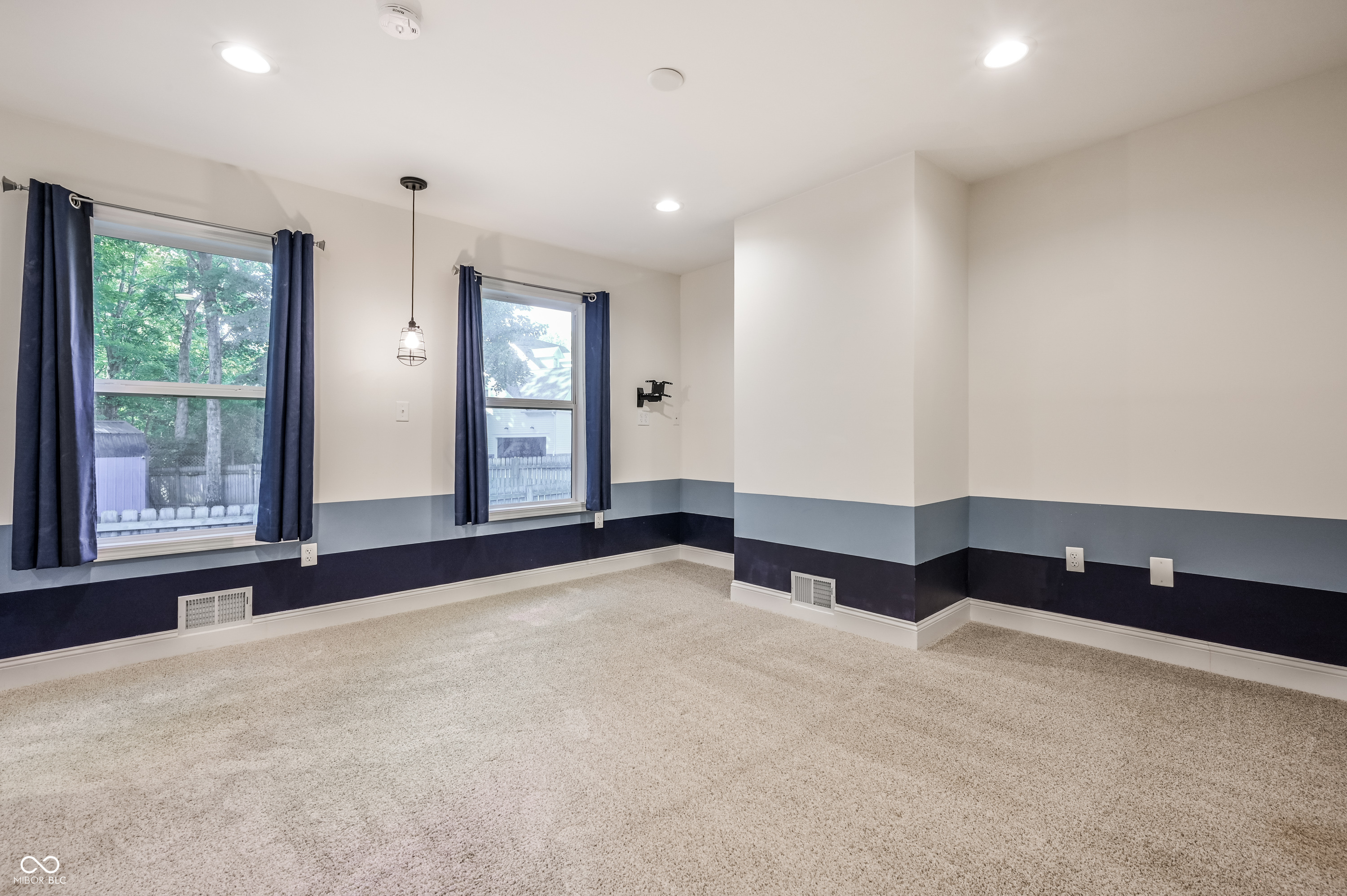 4443 E Main Street