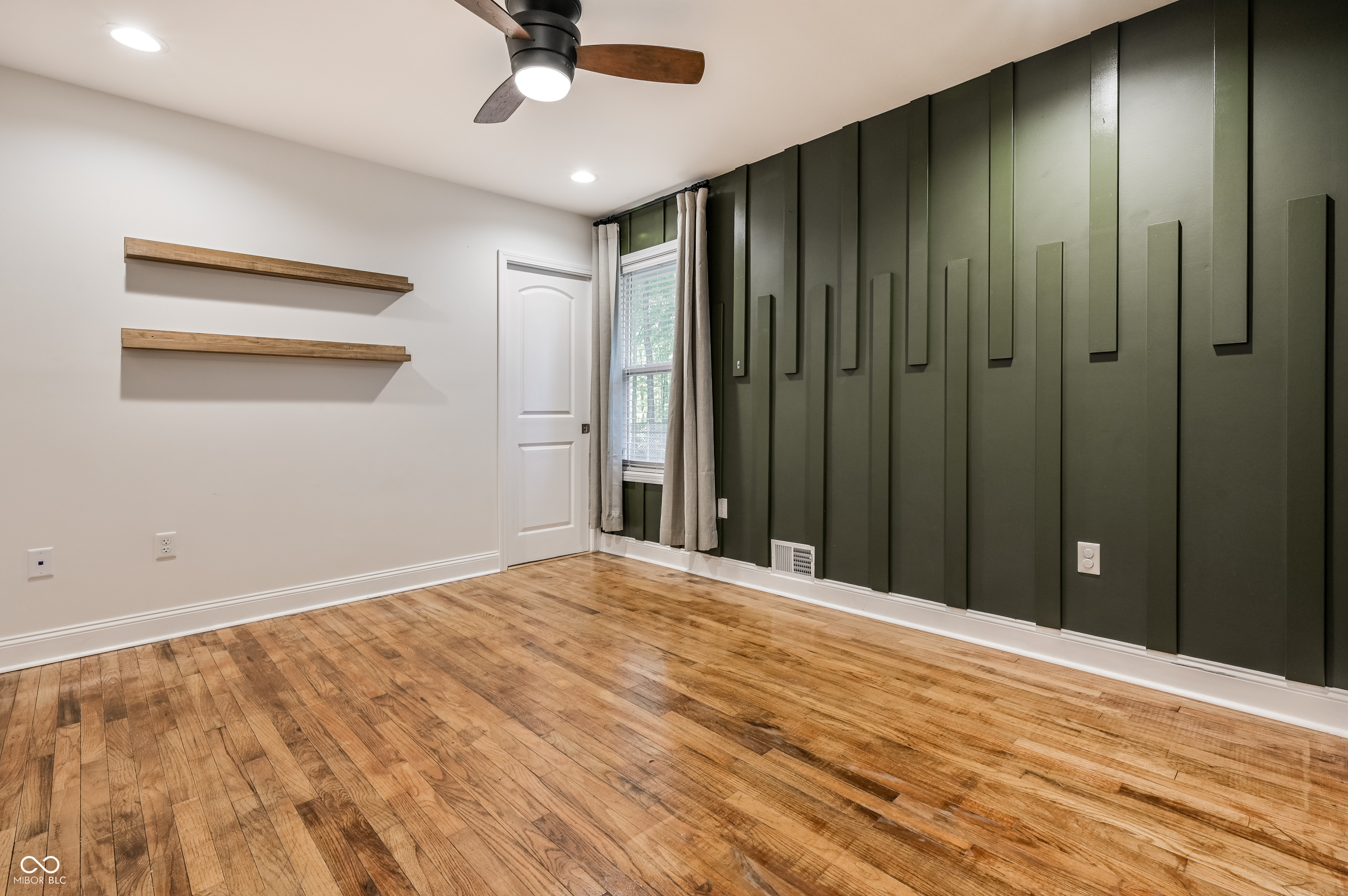 4443 E Main Street