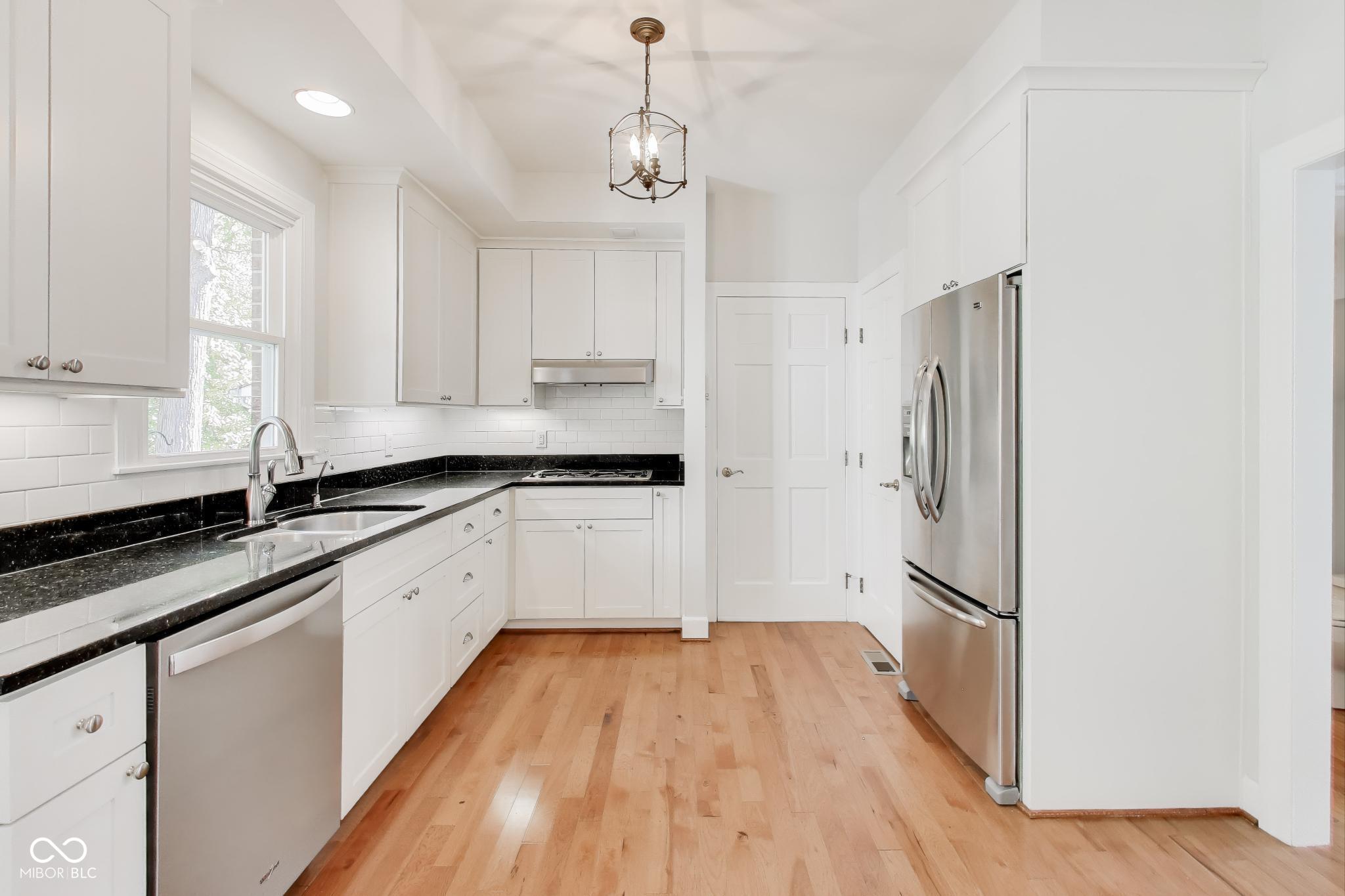 13587 Kensington Place