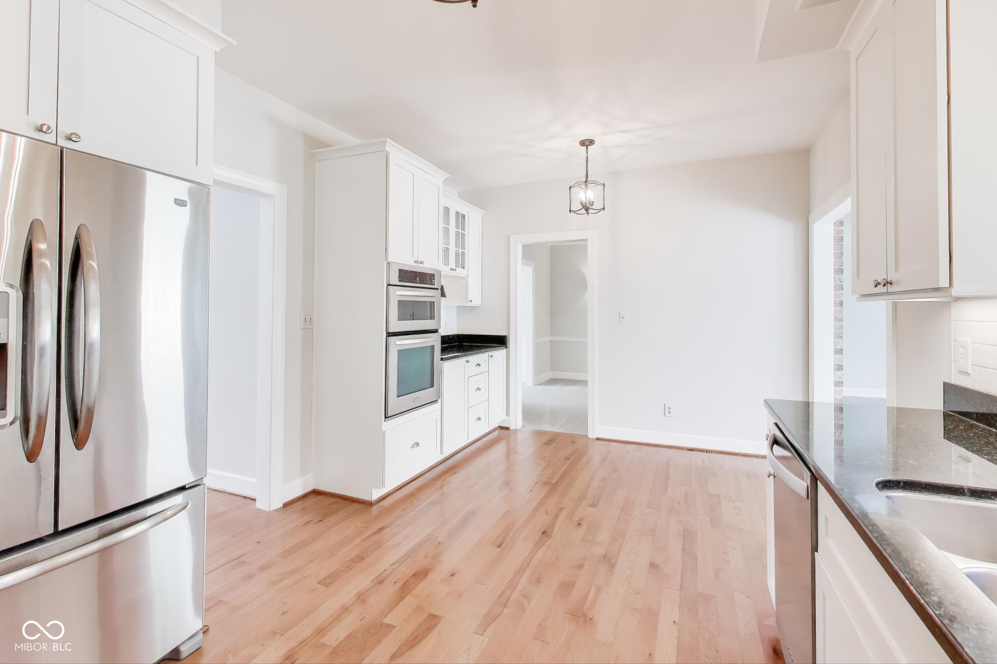 13587 Kensington Place
