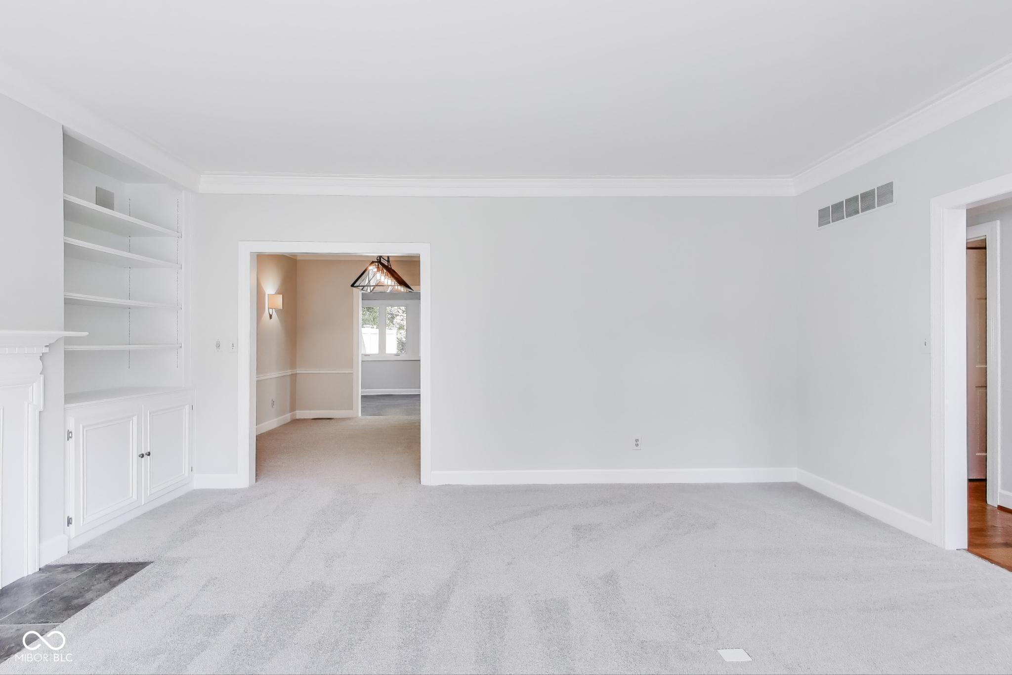 13587 Kensington Place