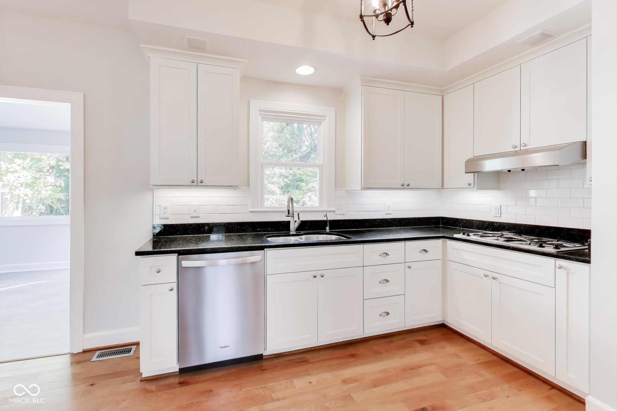 13587 Kensington Place
