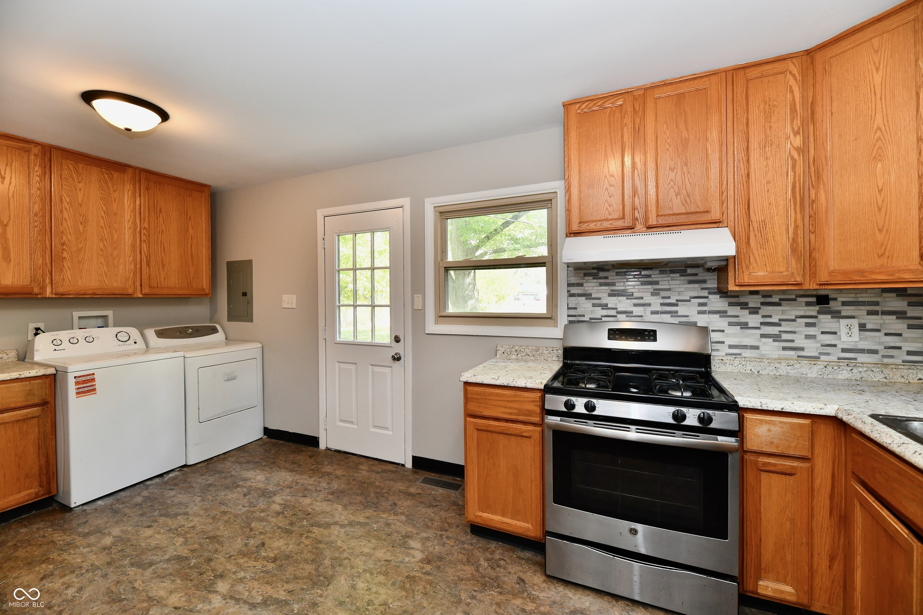 11035 Central Avenue