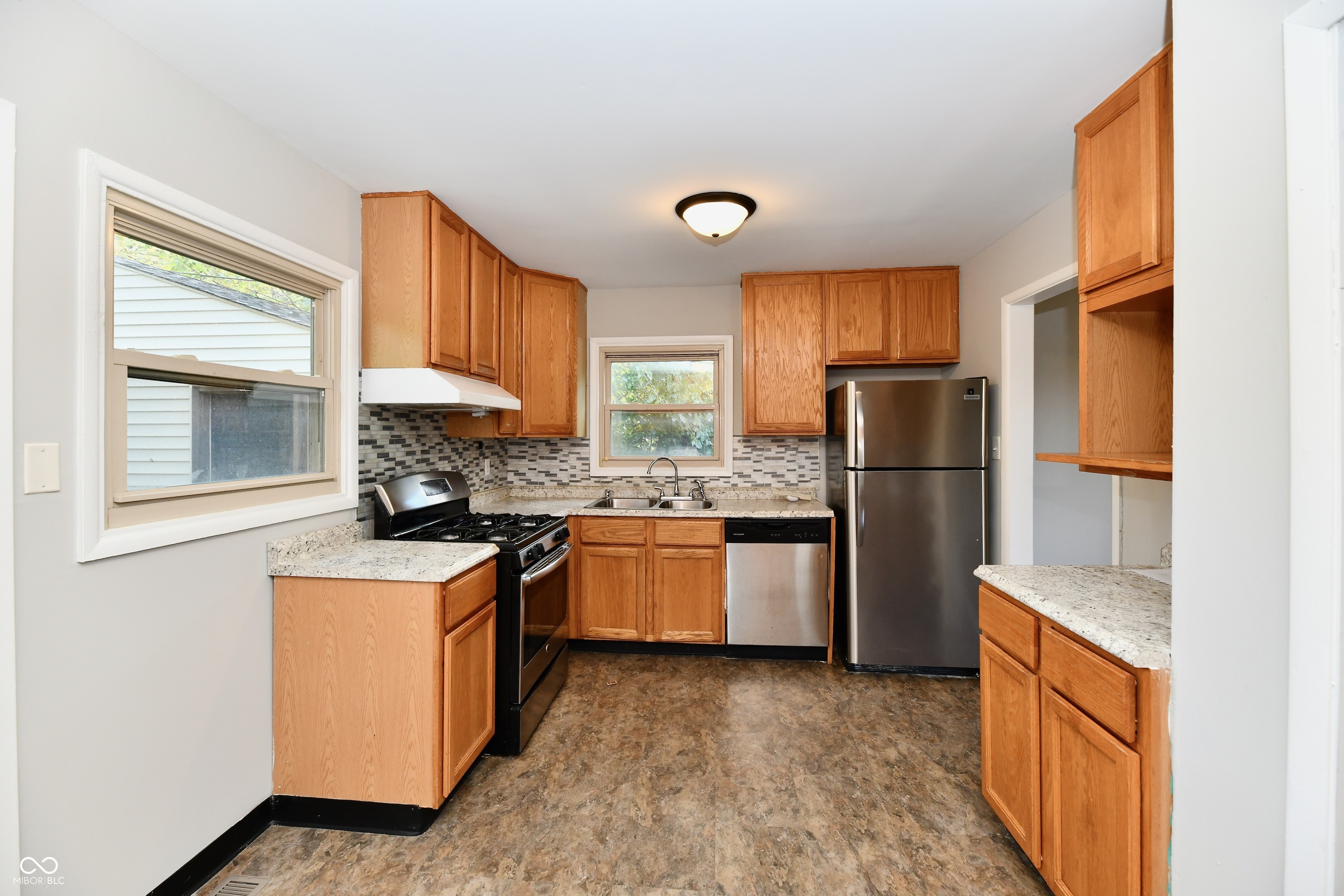 11035 Central Avenue