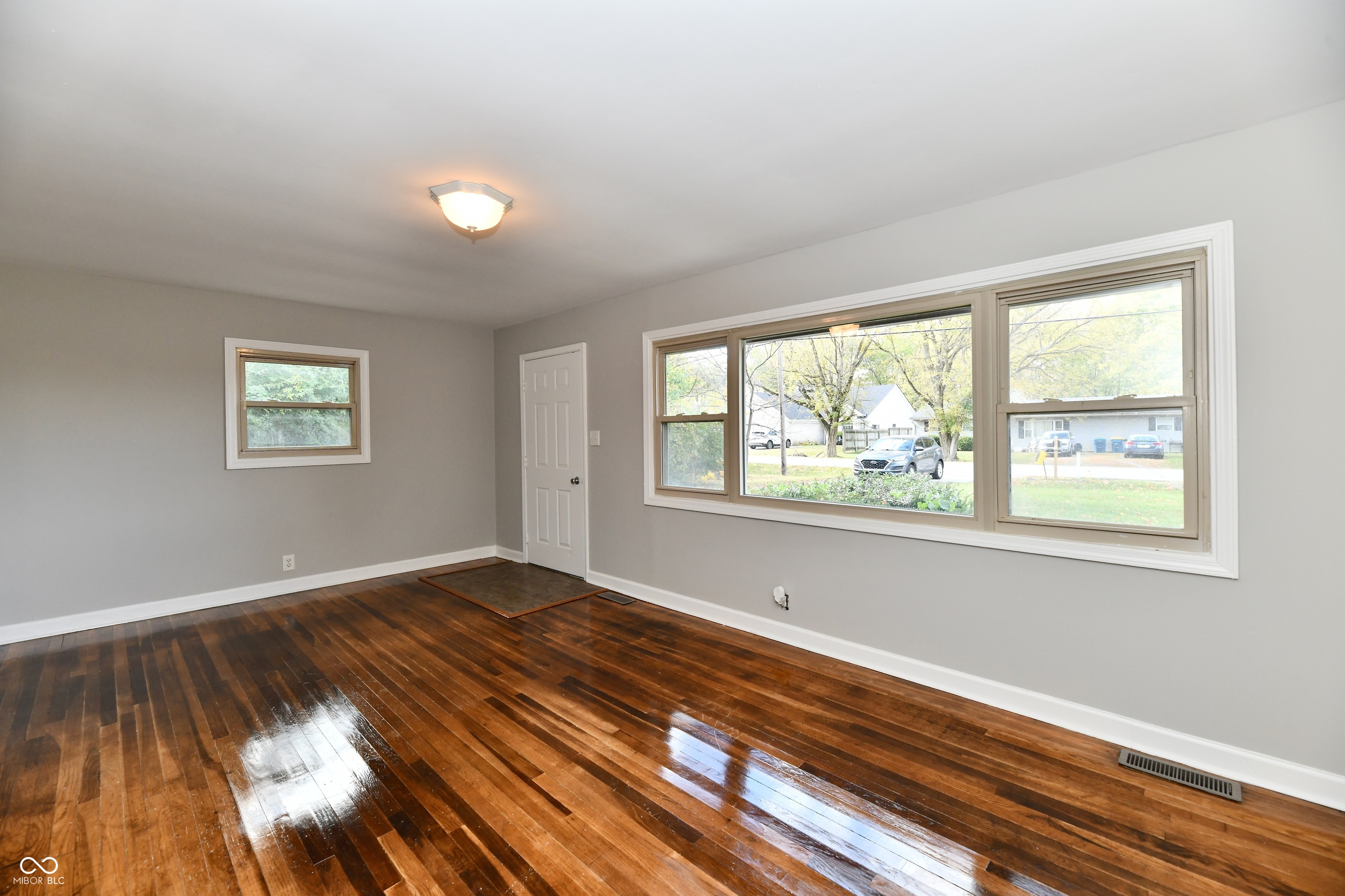 11035 Central Avenue