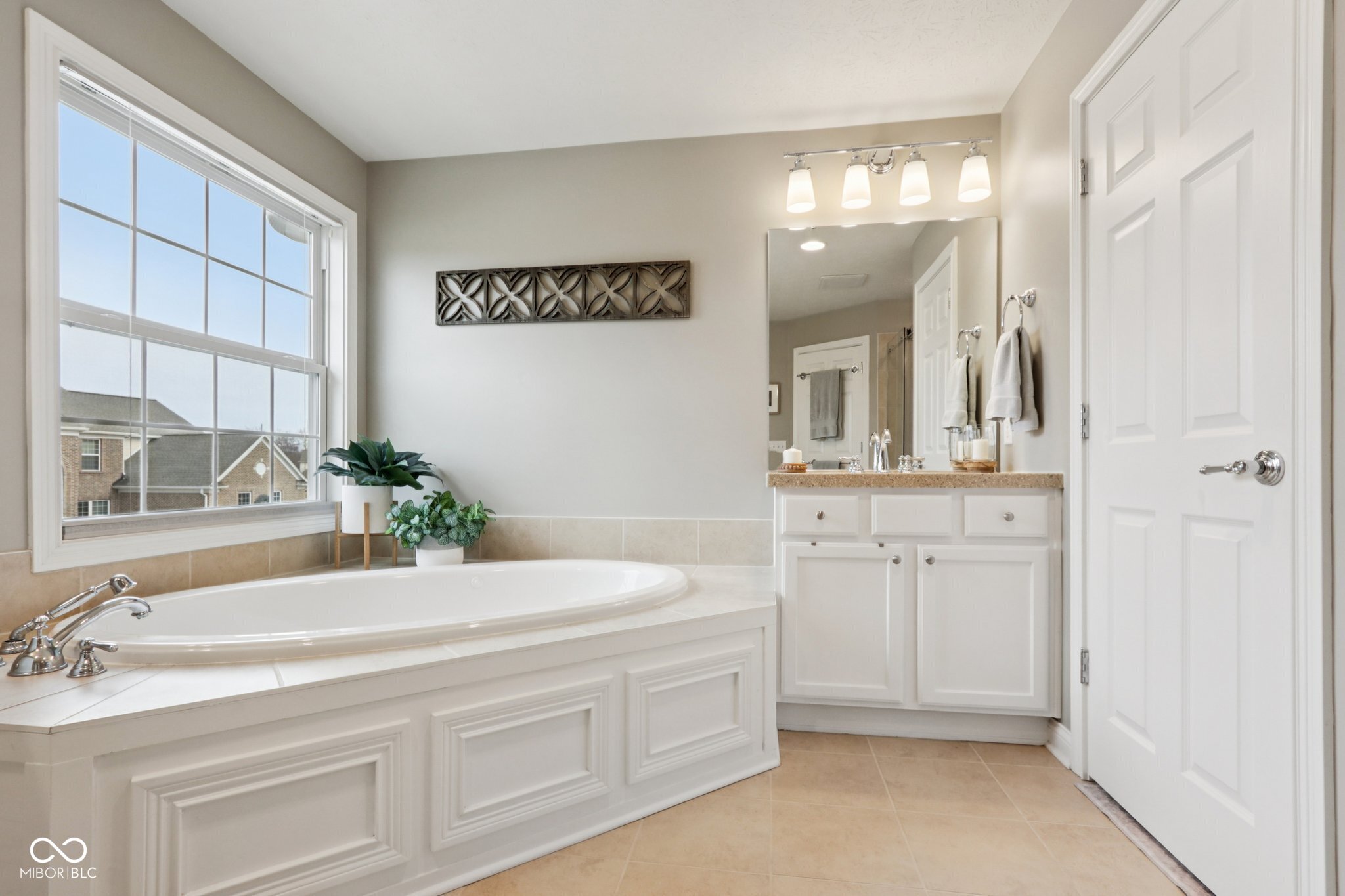 12476 Talon Crest Drive