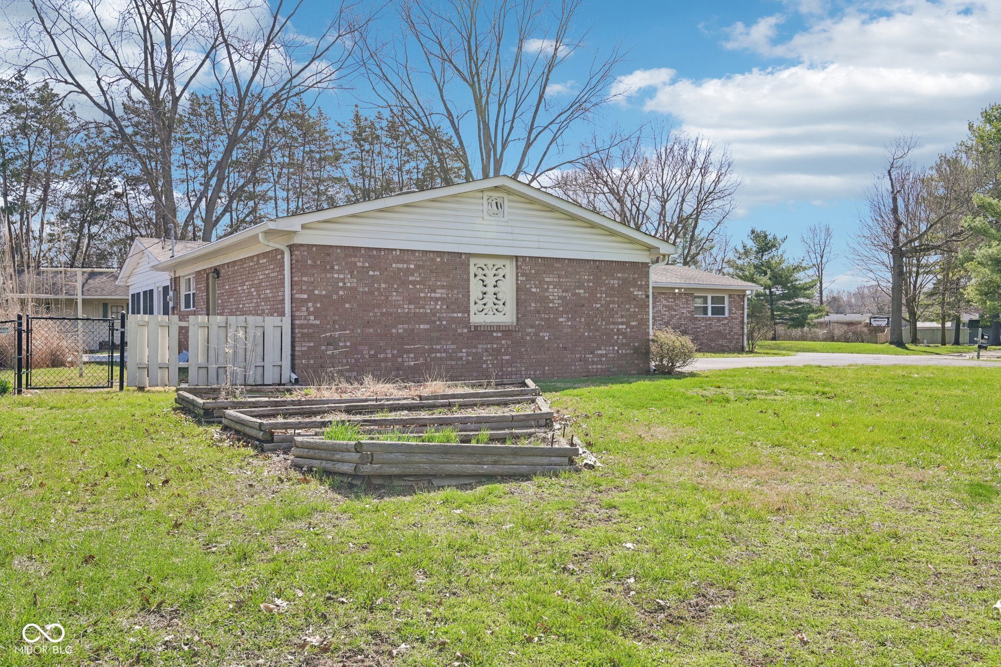 13205 Allisonville Road