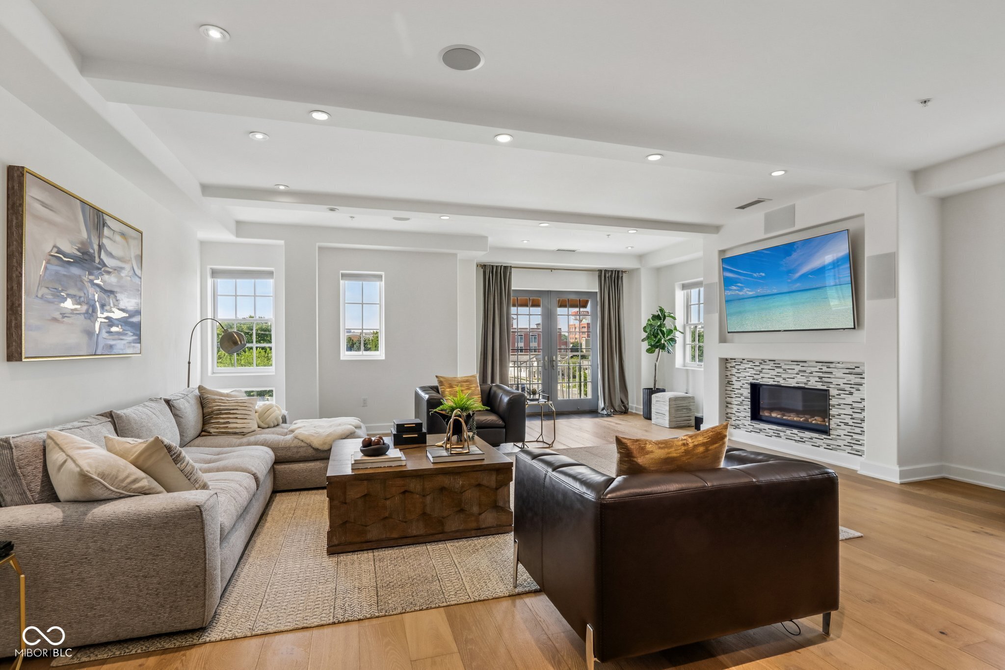 30 W Main Street Unit: B