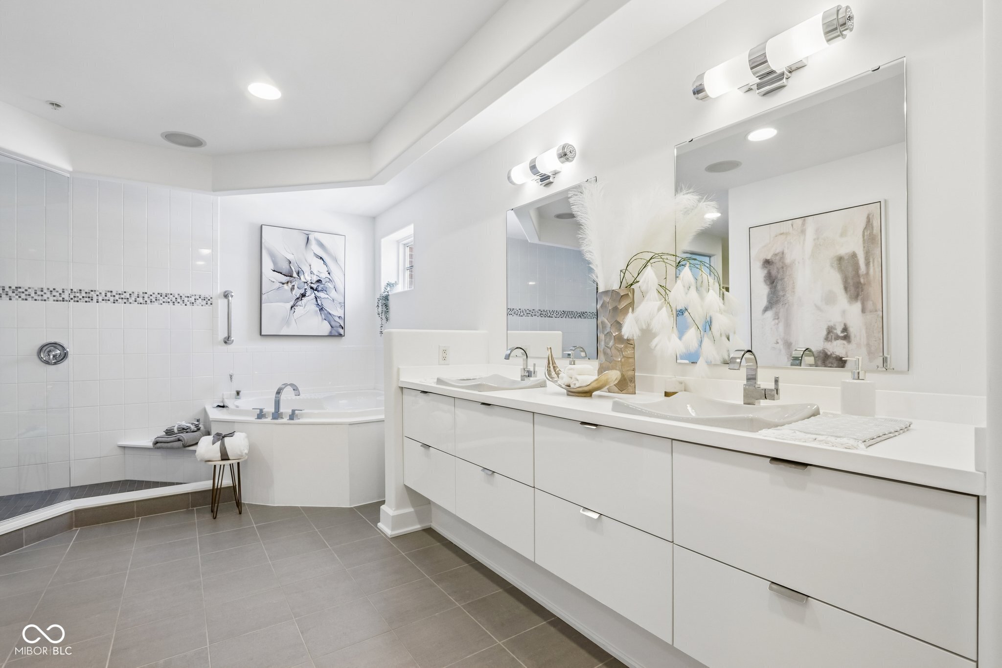 30 W Main Street Unit: B