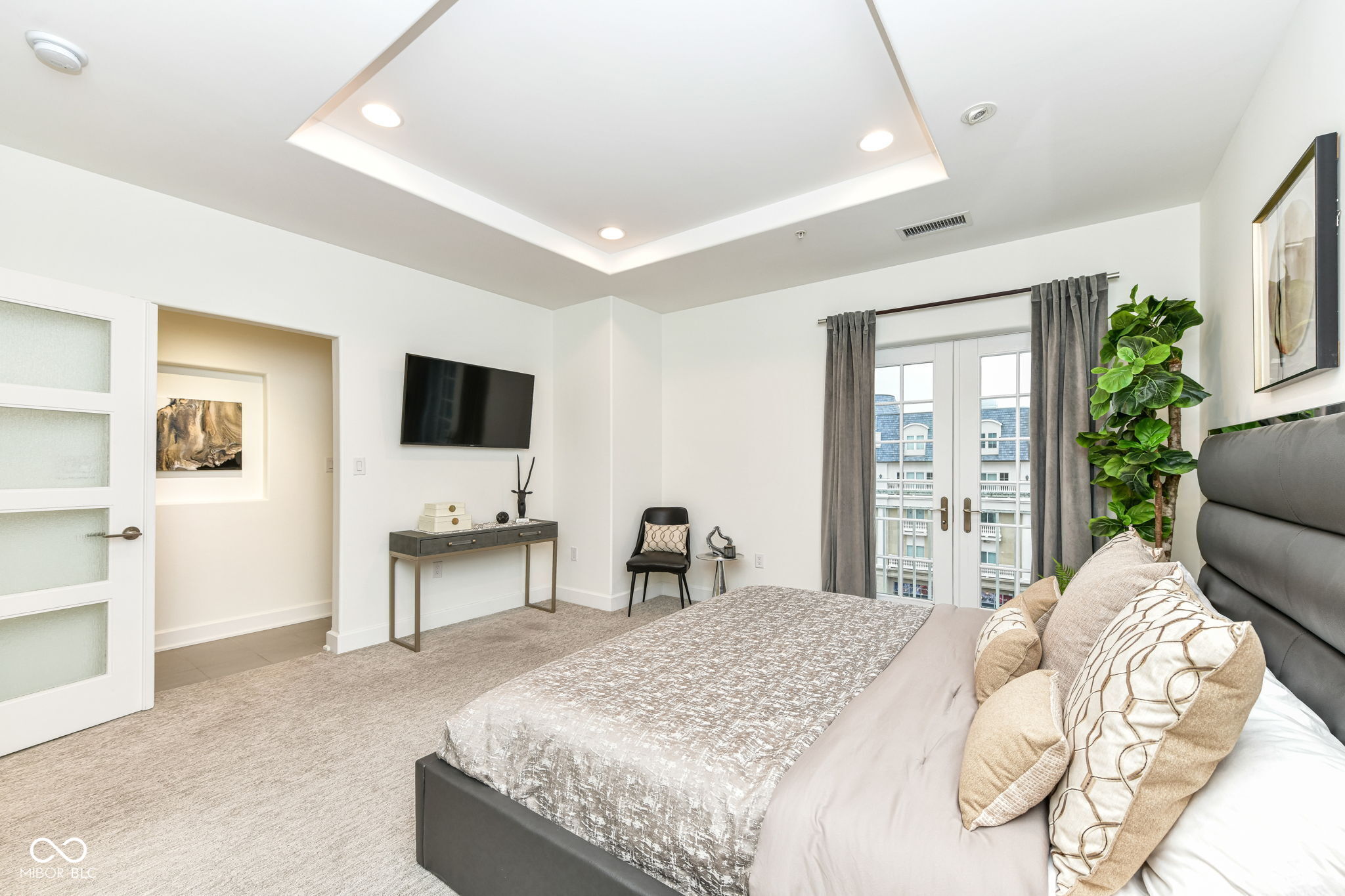 30 W Main Street Unit: B