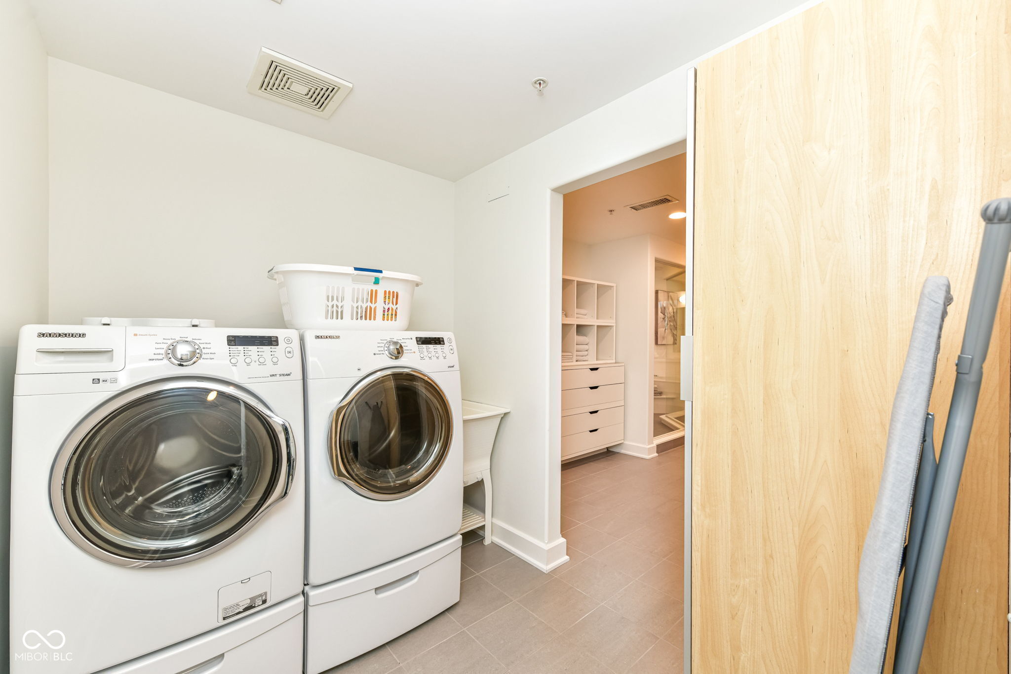 30 W Main Street Unit: B