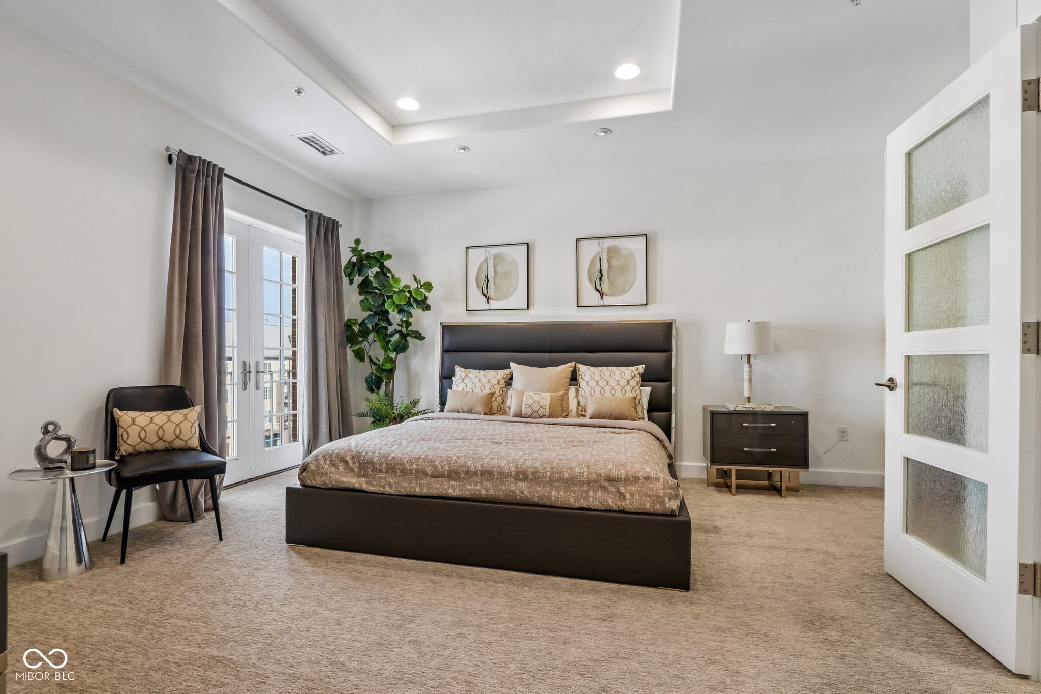 30 W Main Street Unit: B