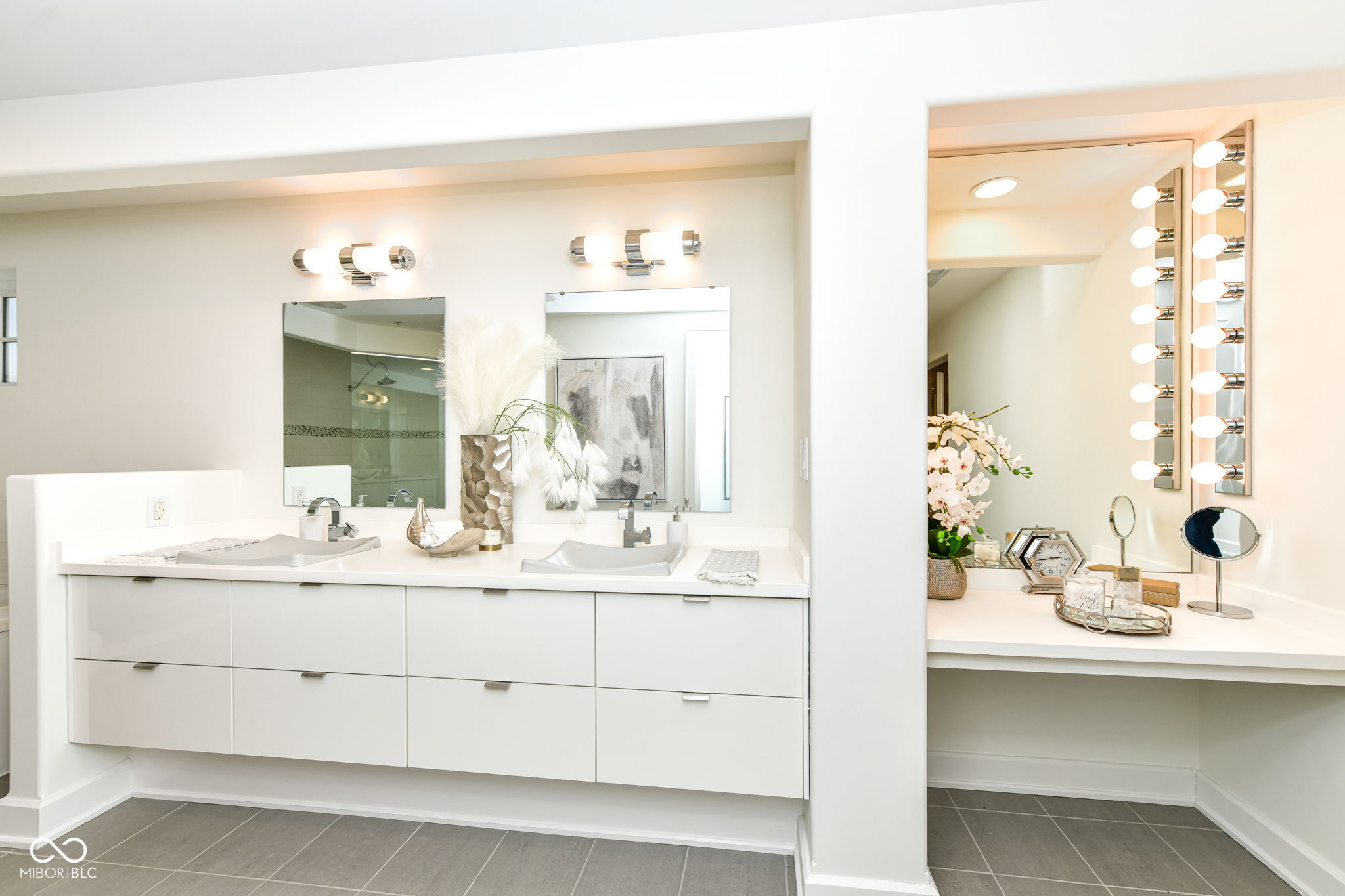 30 W Main Street Unit: B